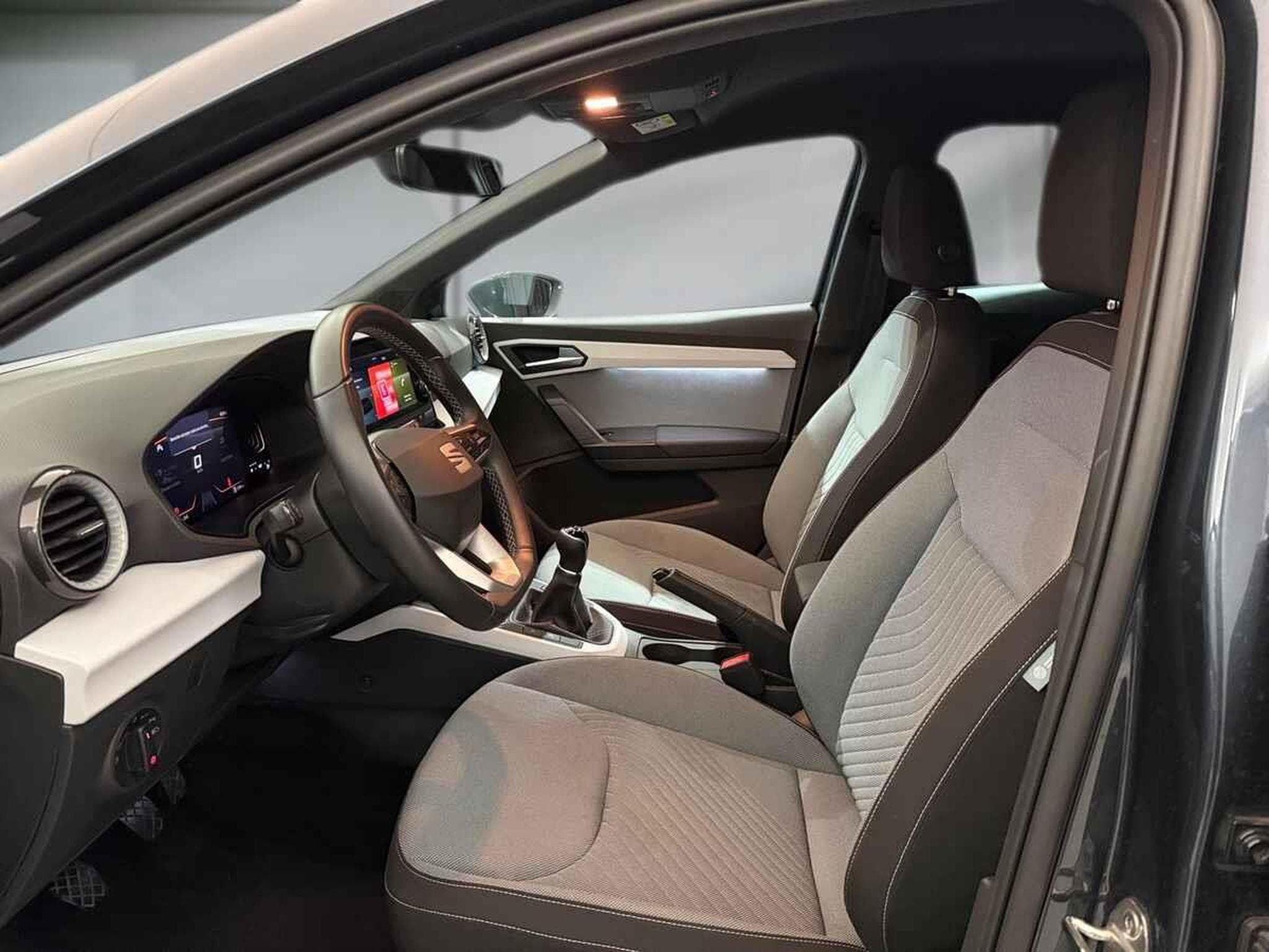 Seat Ibiza -20% 1.0 TSI 115cv +MIRRORLINK+CAM+LED+Options (2025) - Foto 7