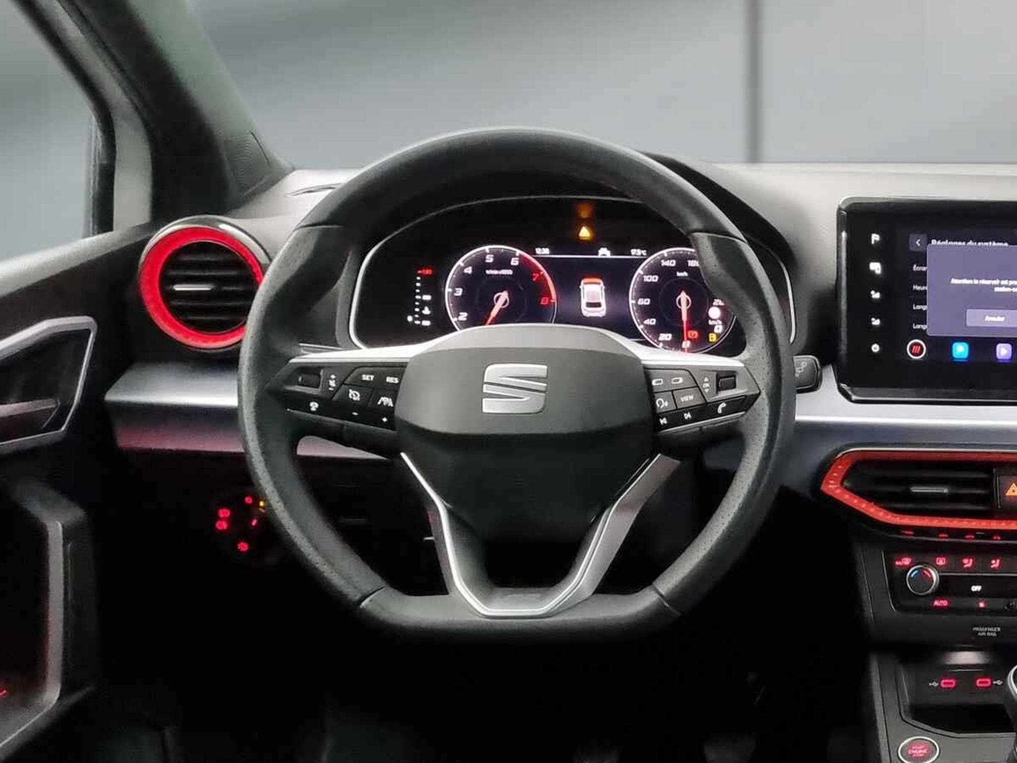 Seat Ibiza -24% 1.0 TSI 115cv FR +GPS+CAM+FULL LED+Options (2025) - Foto 9