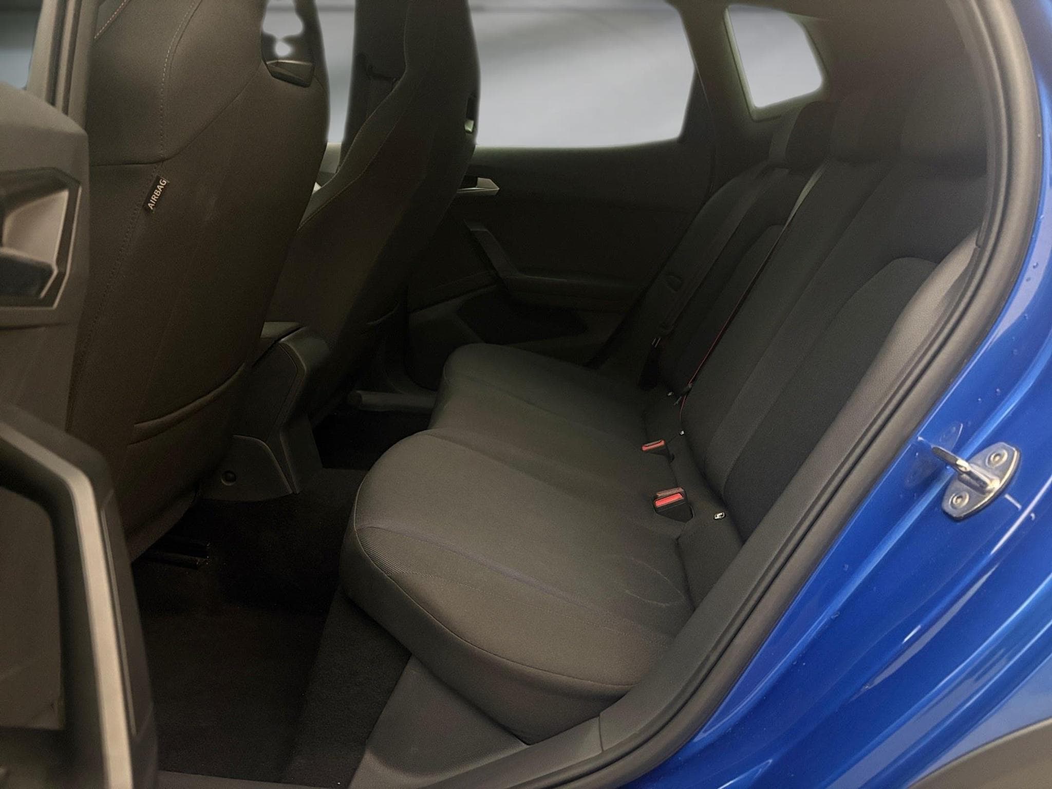 Seat Arona -30% 1.0 TSI 115cv FR +GPS+CAM+PARK ASSIST+Opts (2025) - Foto 8