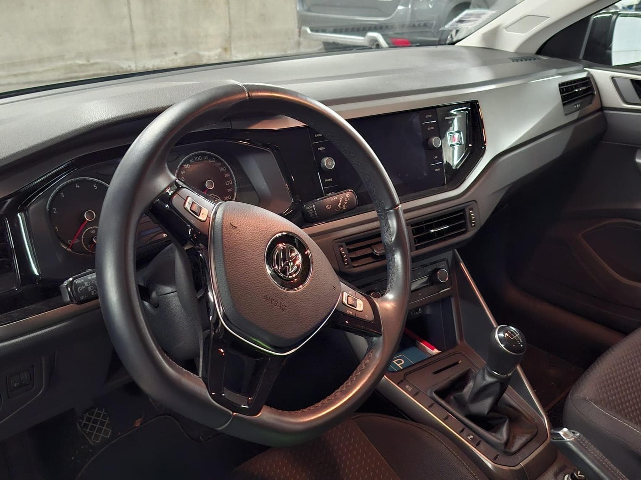 VW Polo 1.9 TSI Comfortline (2018) - Photo 3