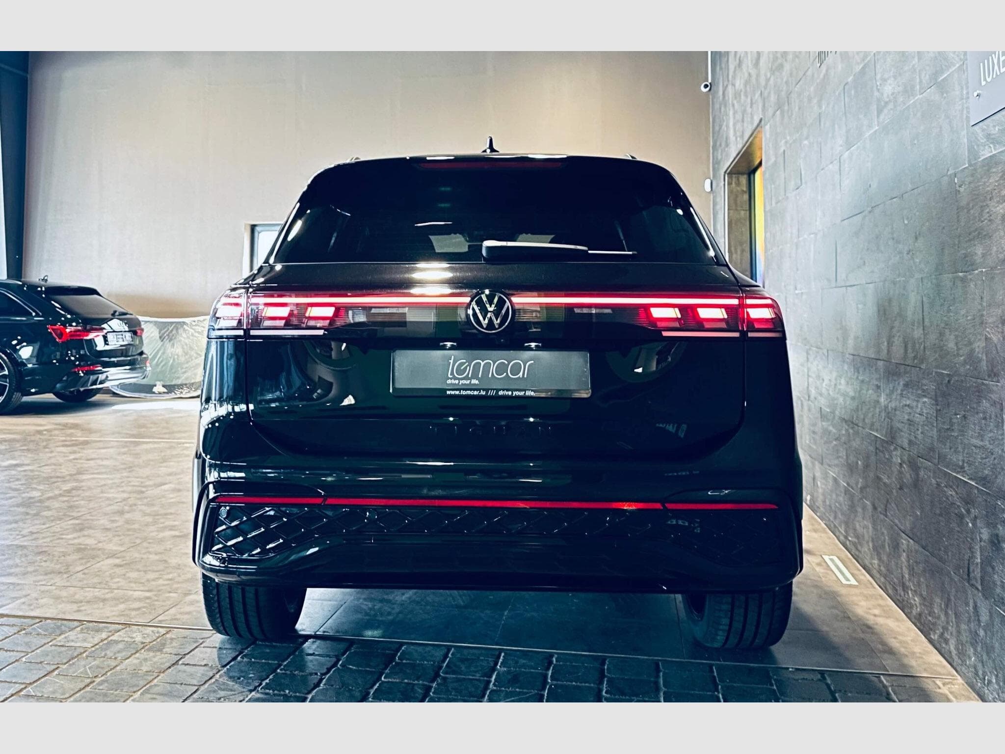 VW Tiguan TIGUAN R-LINE 4MOTION TDI DSG (2025) - Foto 5