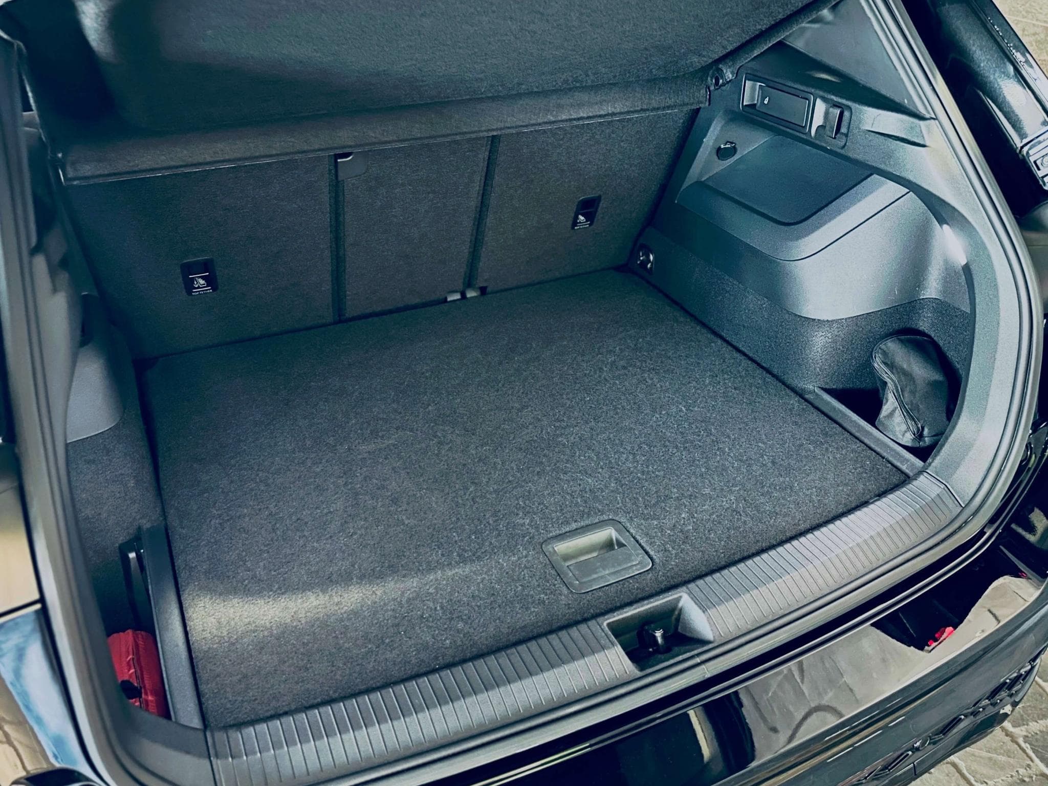 VW Tiguan TIGUAN R-LINE 4MOTION TDI DSG (2025) - Foto 14