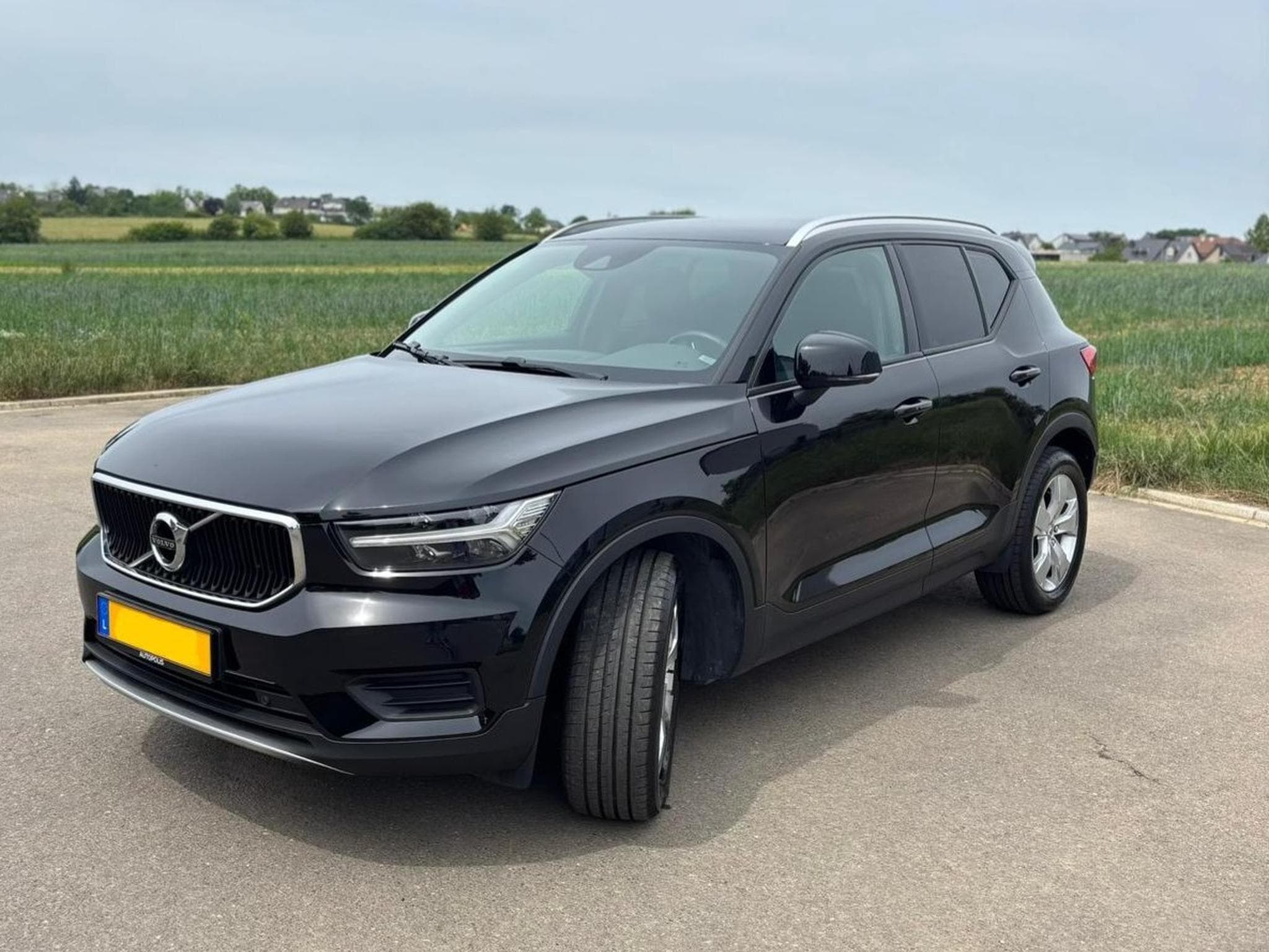 Volvo XC40 Volvo XC40 2.0 D3 AWD Momentum Pro Geart (2019) - Foto 2