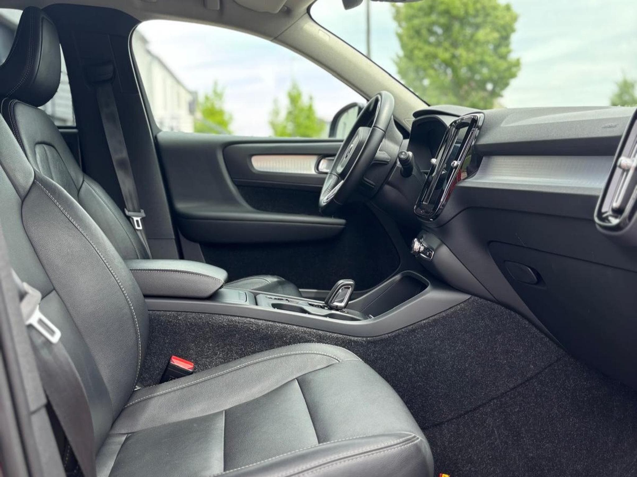 Volvo XC40 Volvo XC40 2.0 D3 AWD Momentum Pro Geart (2019) - Foto 4