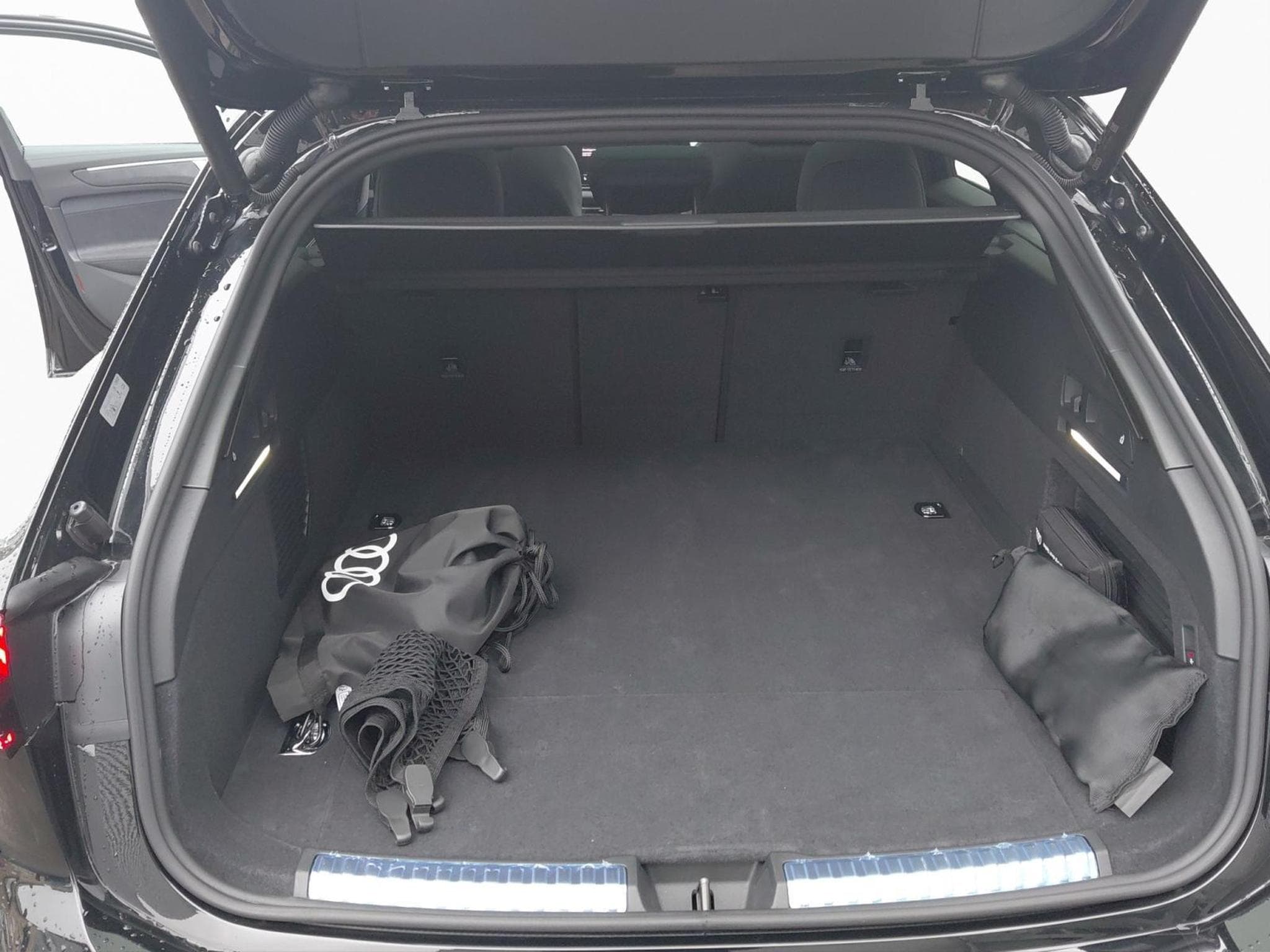 Audi A6 Avant e-hybrid (2026) - Photo 13