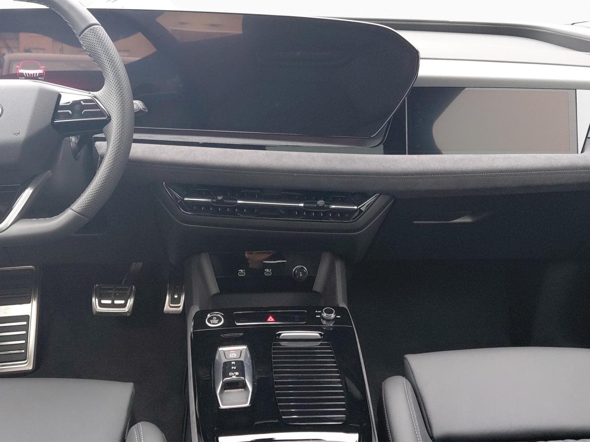 Audi Q6 e-tron quattro (2026) - Photo 12