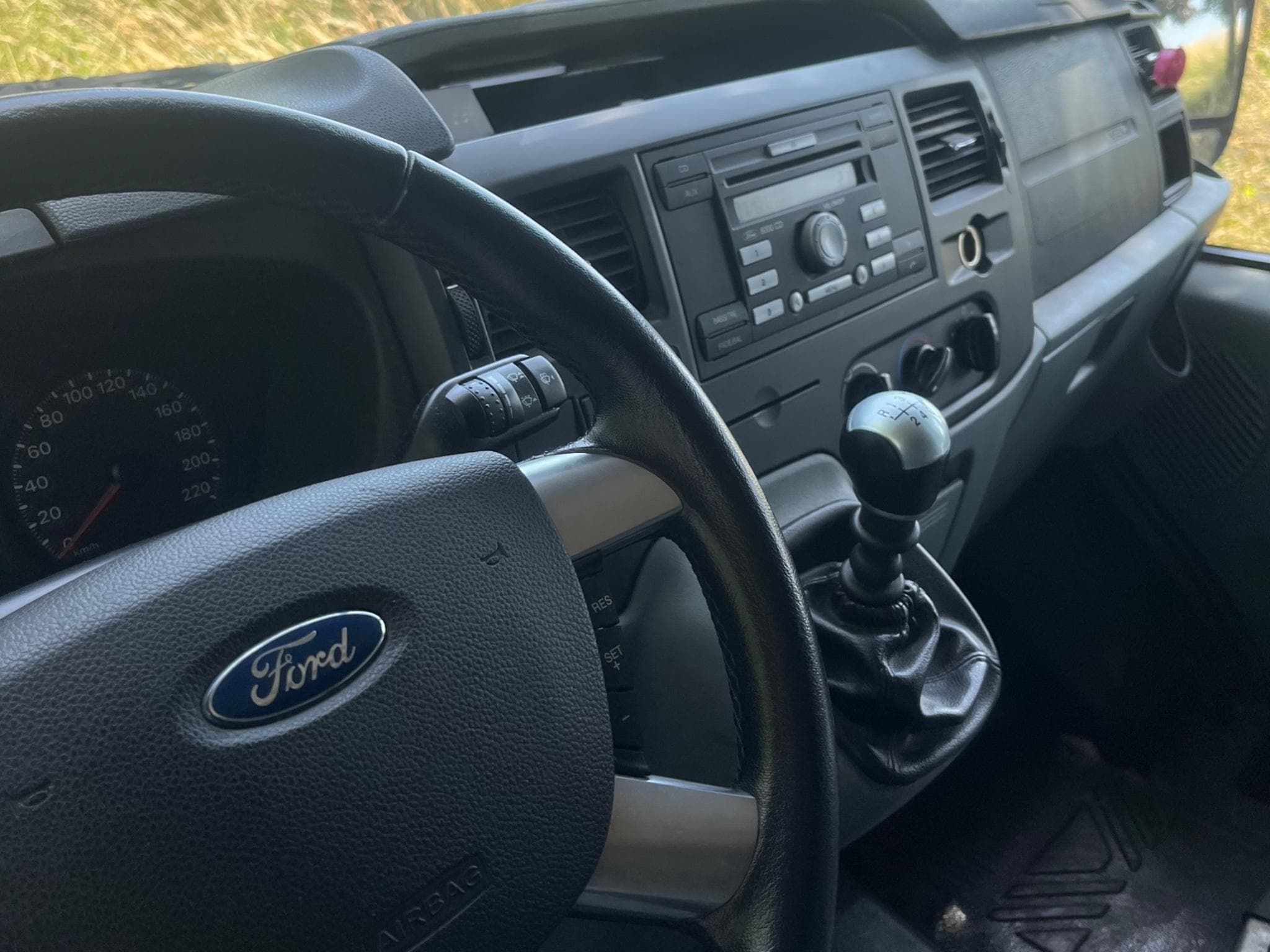 Ford Transit 2.2 diesel 140 ch (2009) - Foto 3