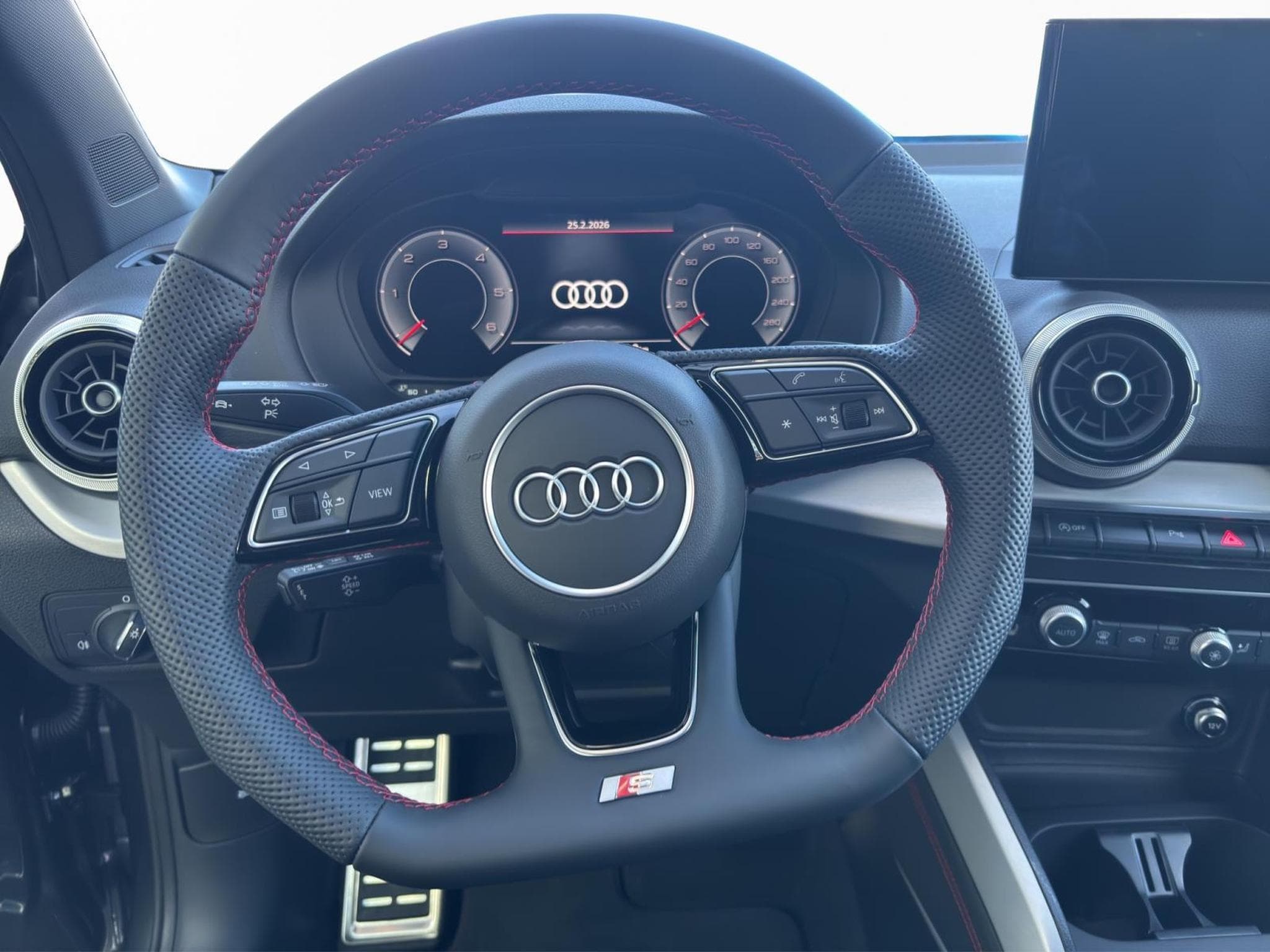 Audi Q2 Sline (2026) - Photo 10