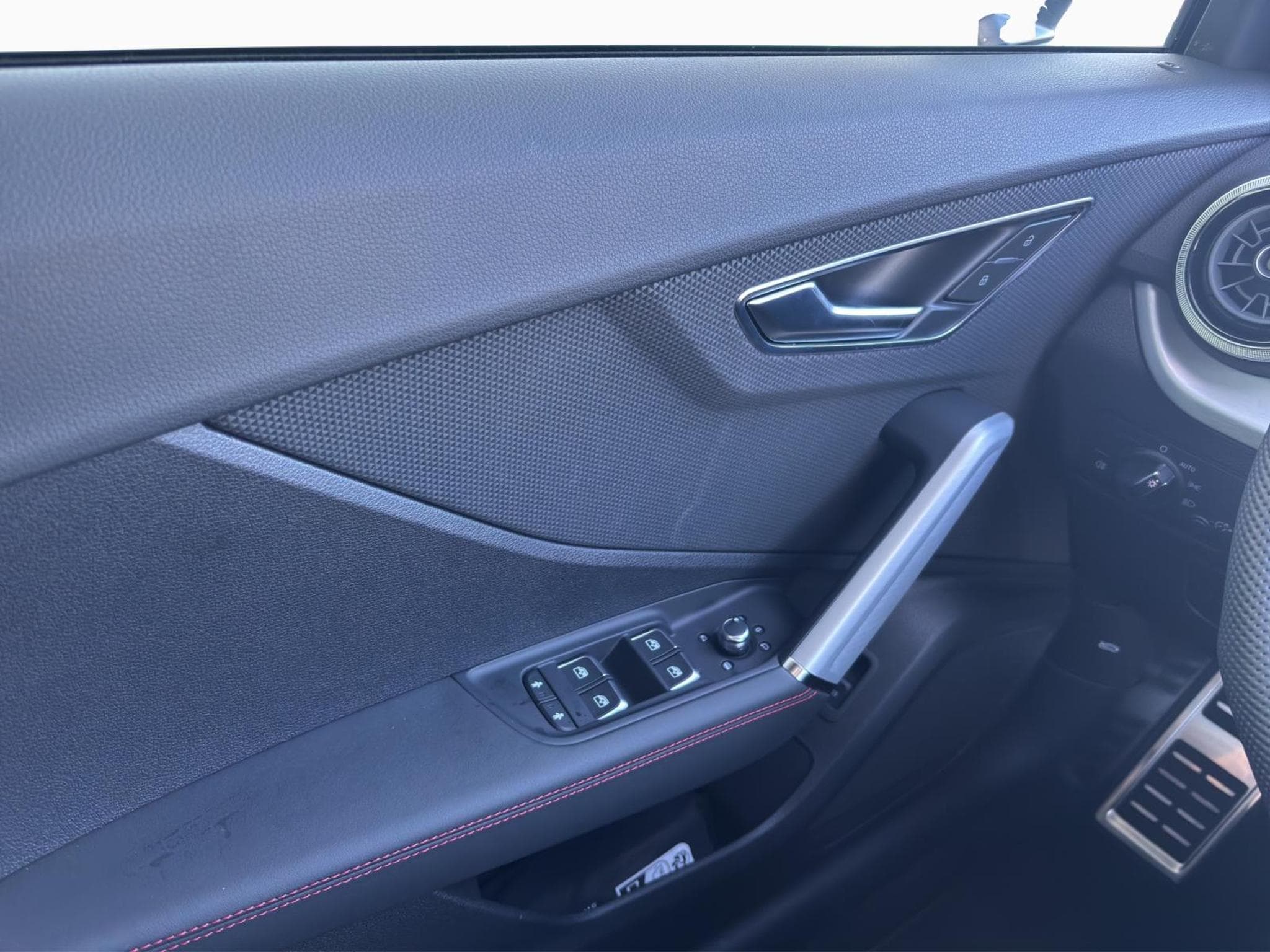 Audi Q2 Sline (2026) - Photo 14