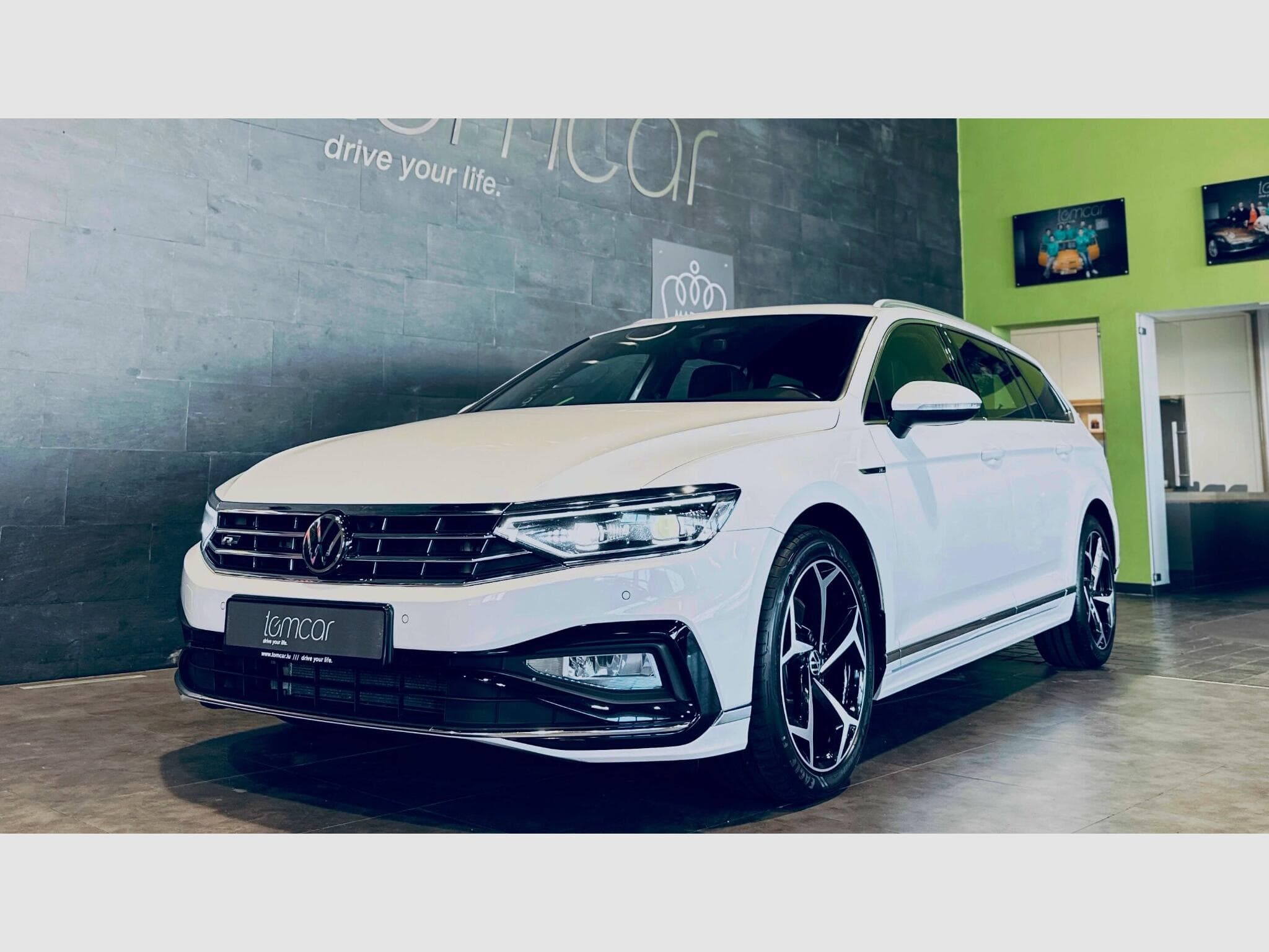 VW Passat PASSAT VARIANT ELEGANCE R-LINE TDI DSG (2023) - Foto 2