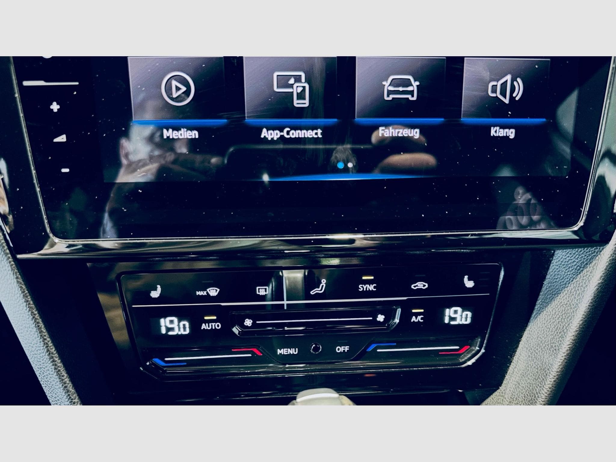 VW Passat PASSAT VARIANT ELEGANCE R-LINE TDI DSG (2023) - Foto 10