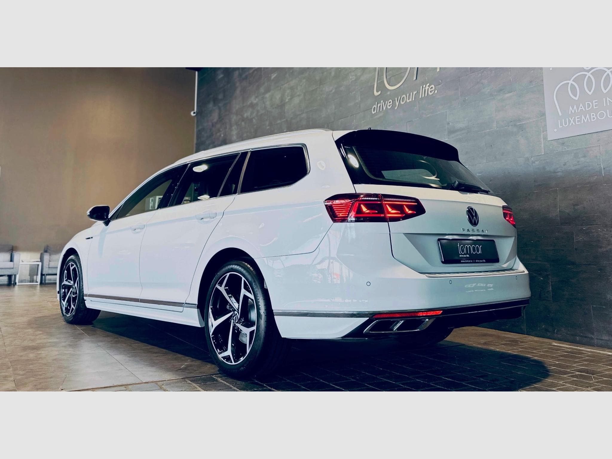 VW Passat PASSAT VARIANT ELEGANCE R-LINE TDI DSG (2023) - Foto 4
