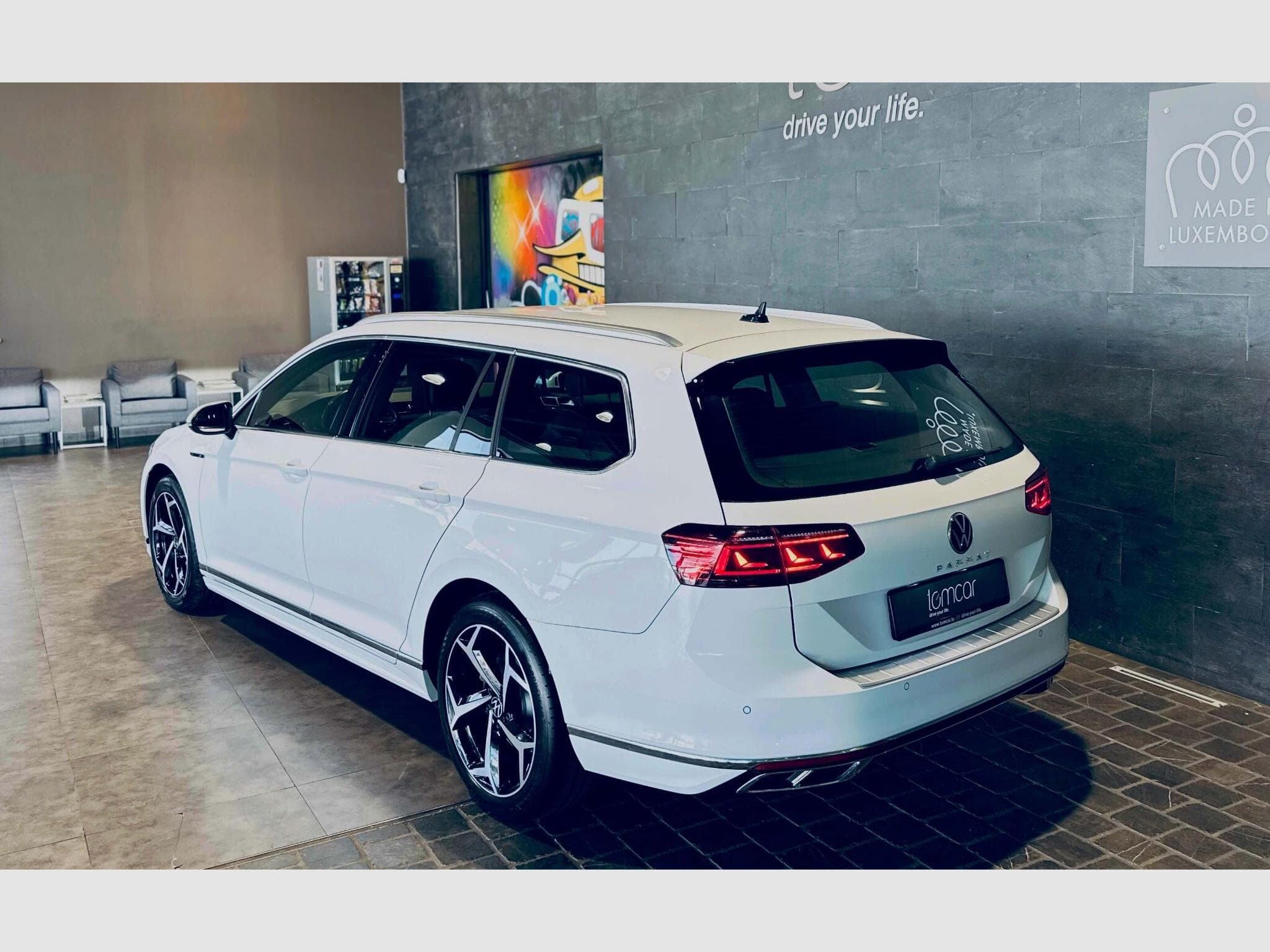 VW Passat PASSAT VARIANT ELEGANCE R-LINE TDI DSG (2023) - Foto 5