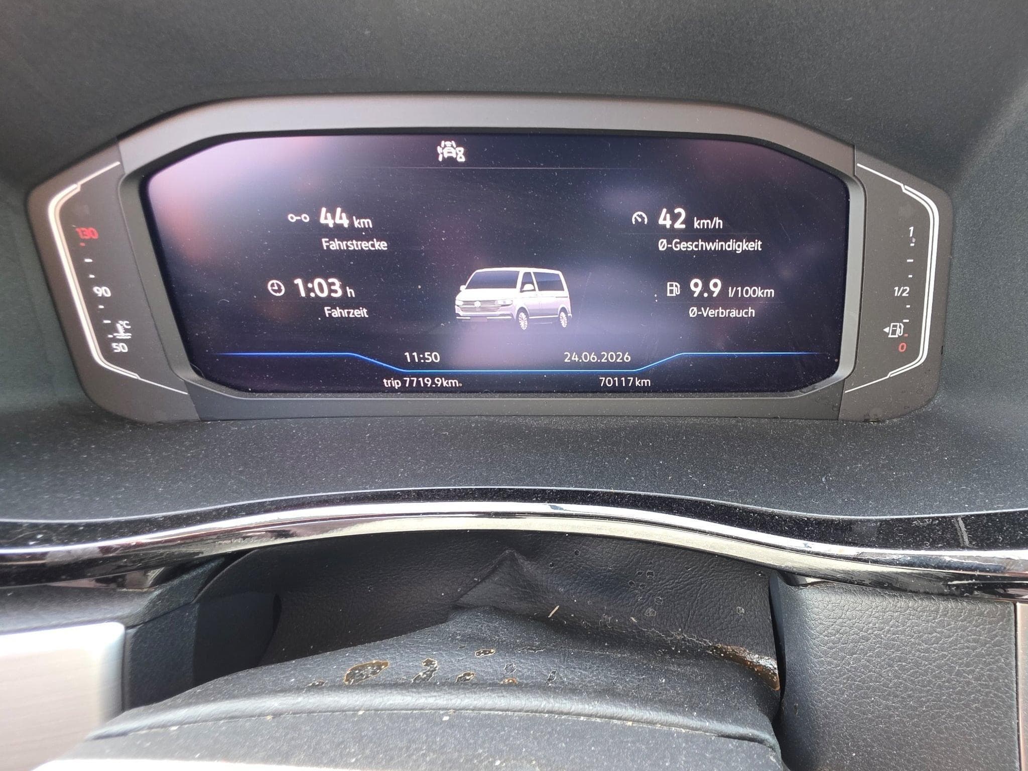 VW Multivan Highline (2023) - Foto 2