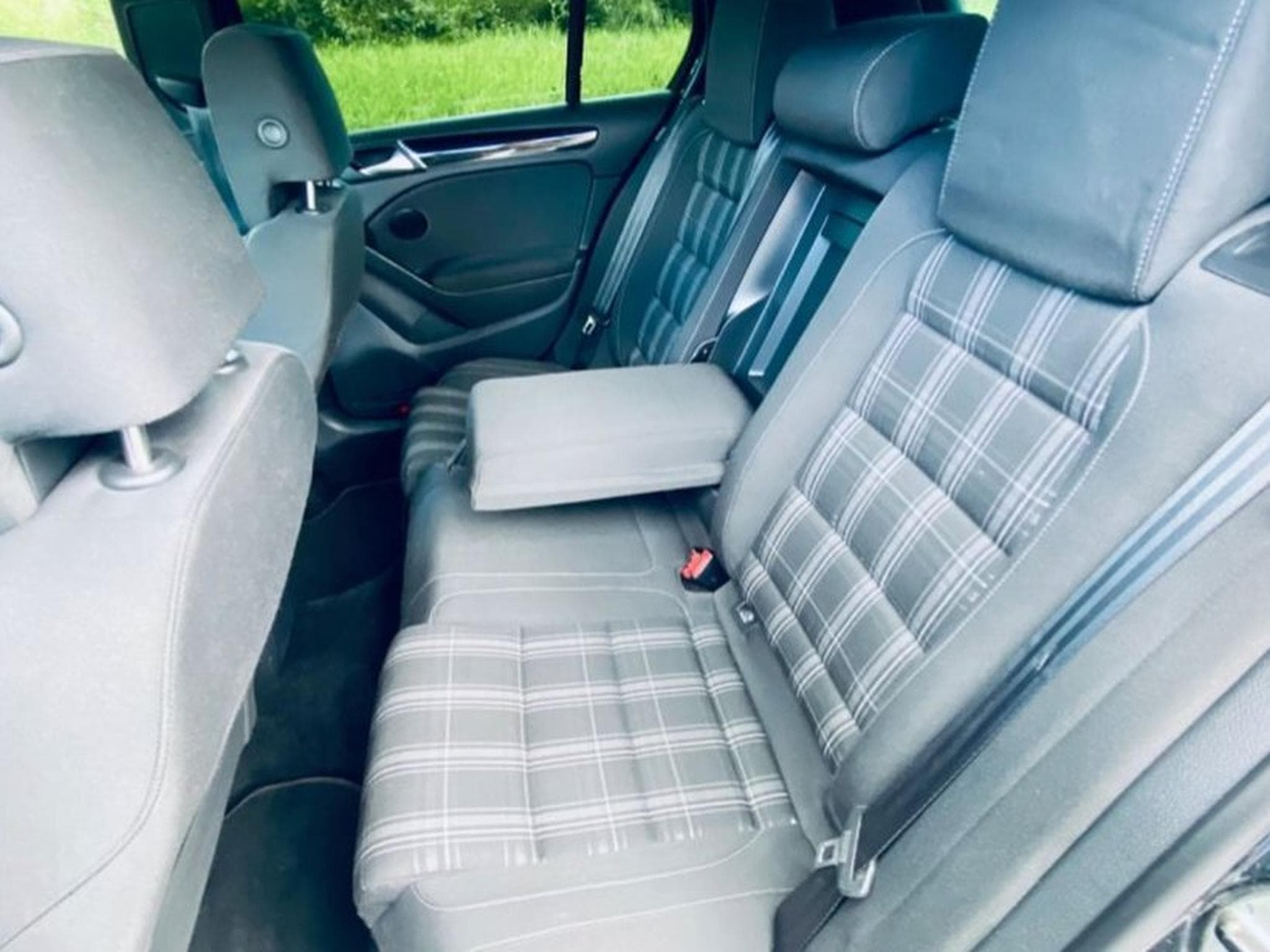 VW Golf 2.0 TDI Comfortline 5 places (2011) - Photo 3