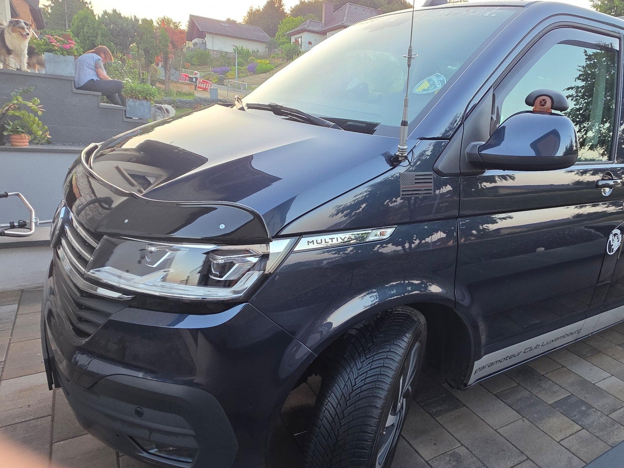 VW Multivan Highline (2023) - Foto 6