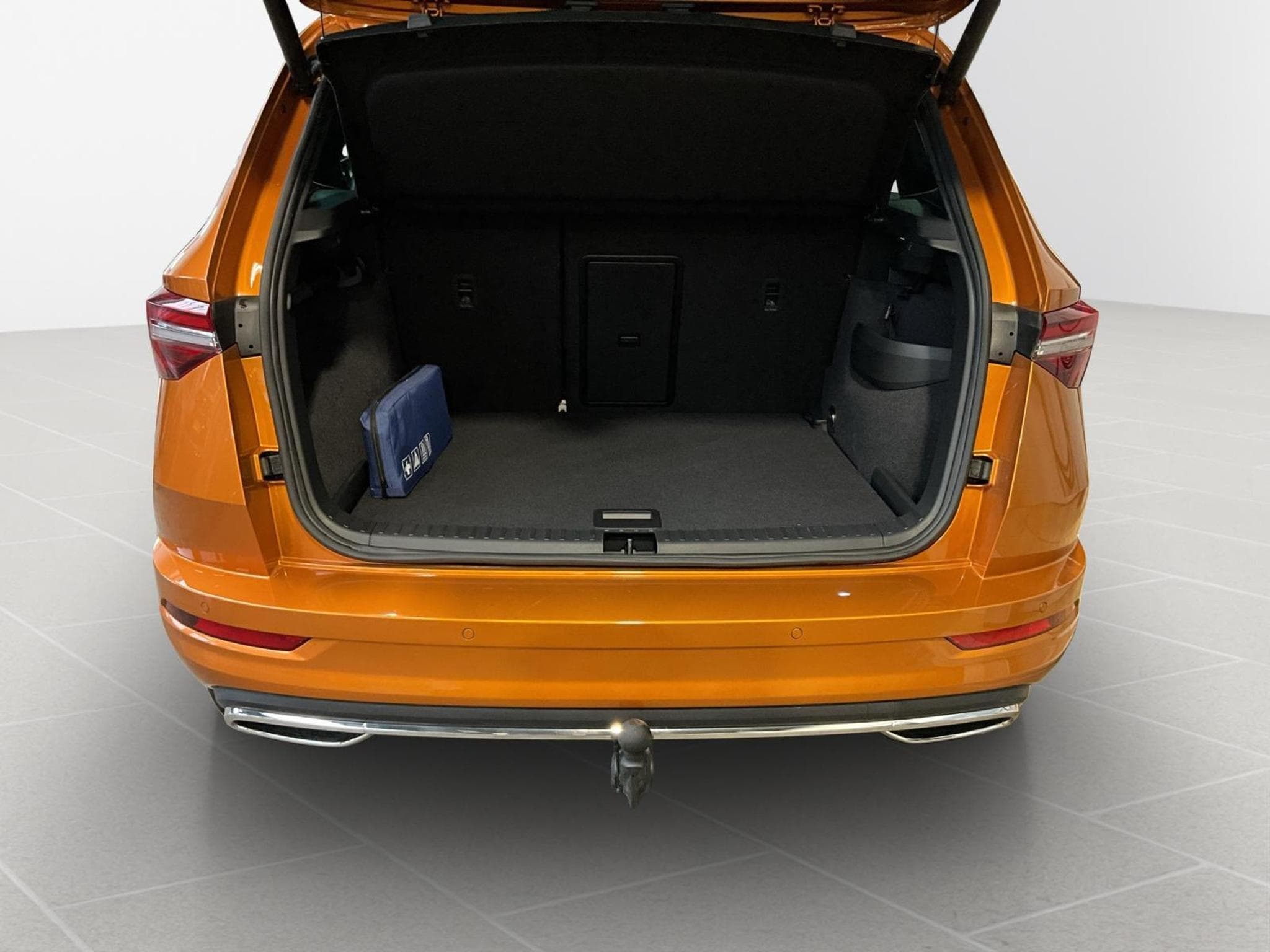 Skoda Karoq Sportline+DSG+Pano+AHK (2025) - Photo 18