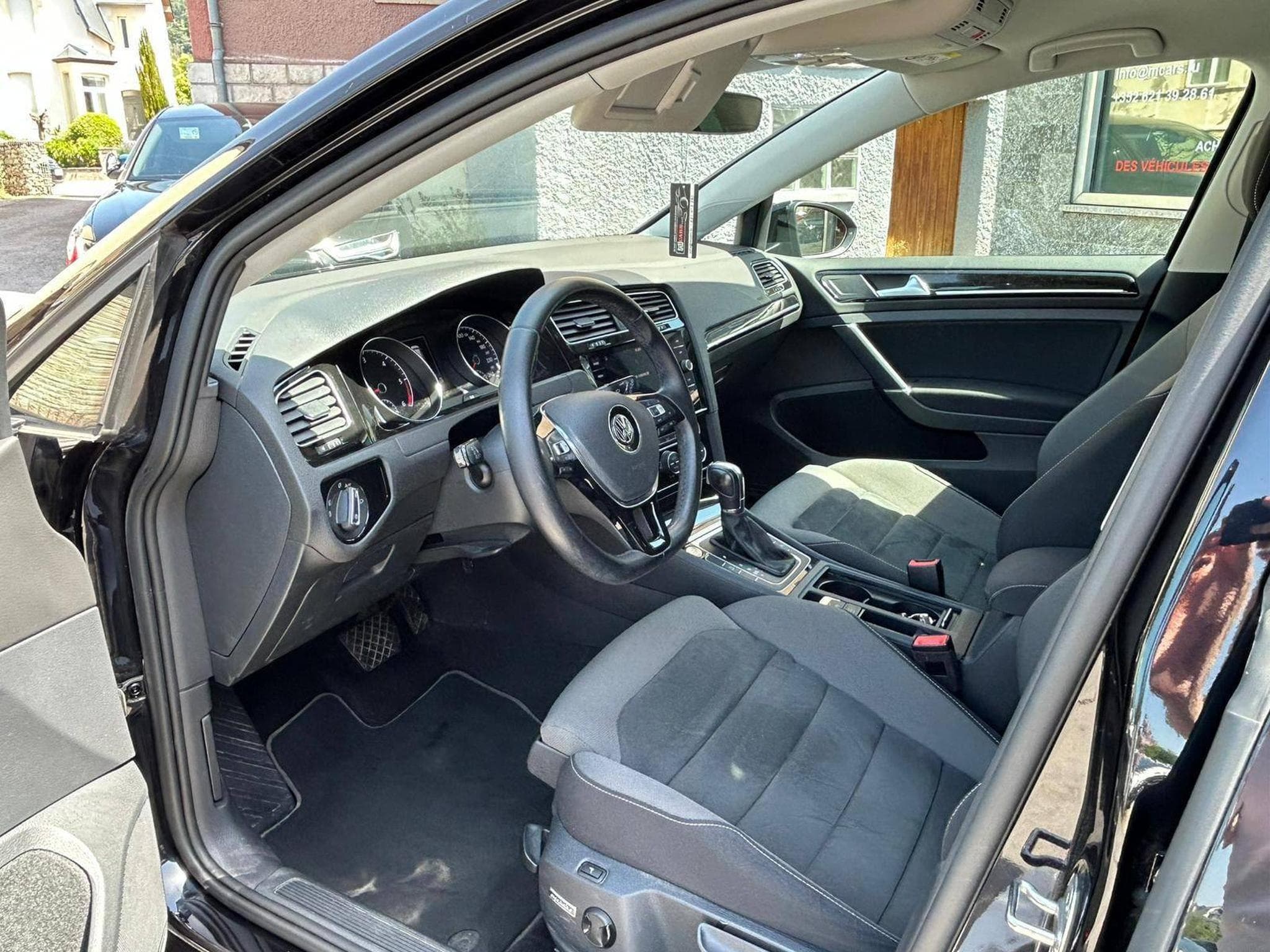 VW Golf VII 2.0 TDI 150CV DSG HIGLINE LED (2019) - Photo 11