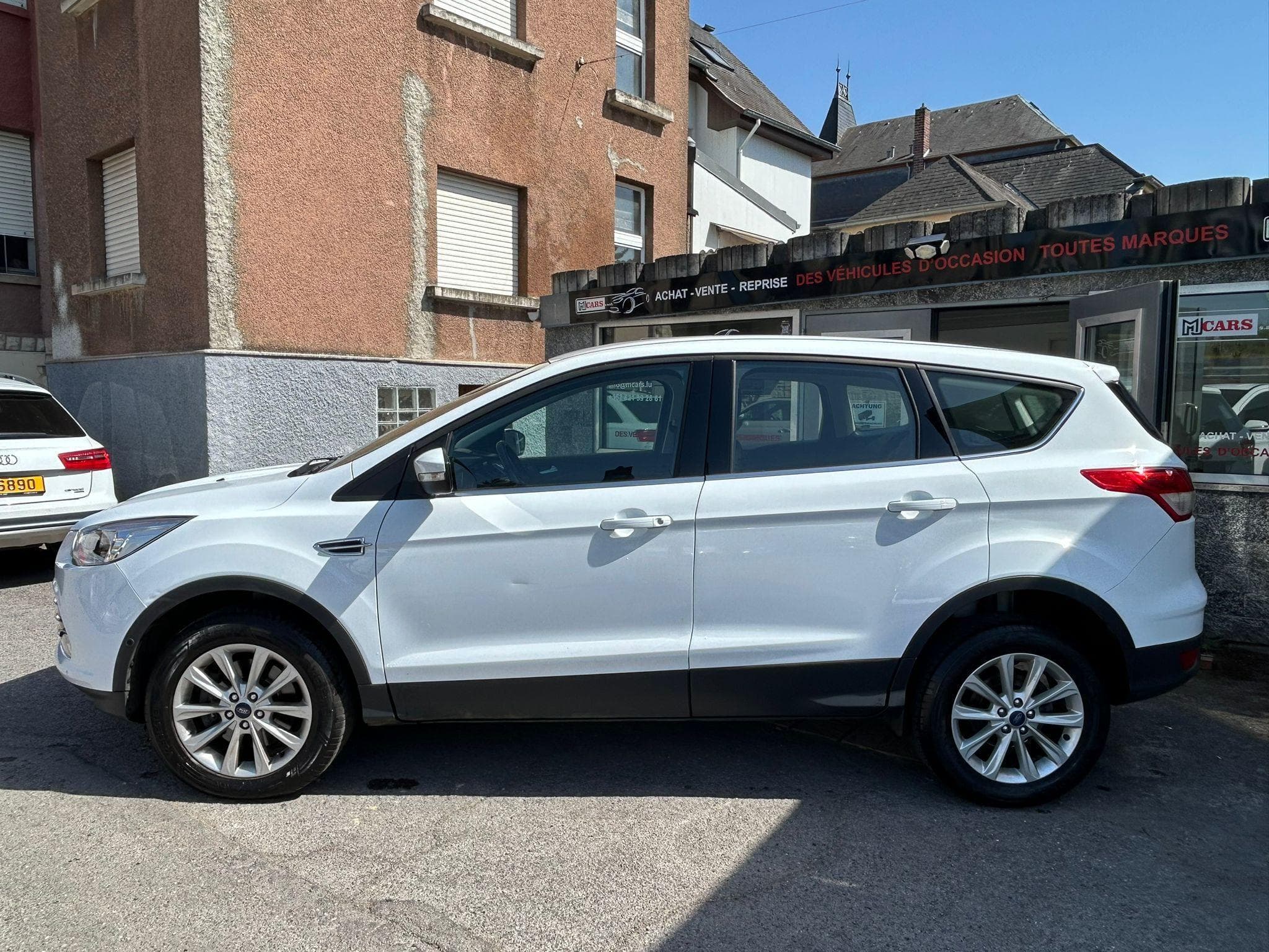 Ford Kuga 1.5 ESSENCE AUTOMATIQUE CUIR (2016) - Photo 4