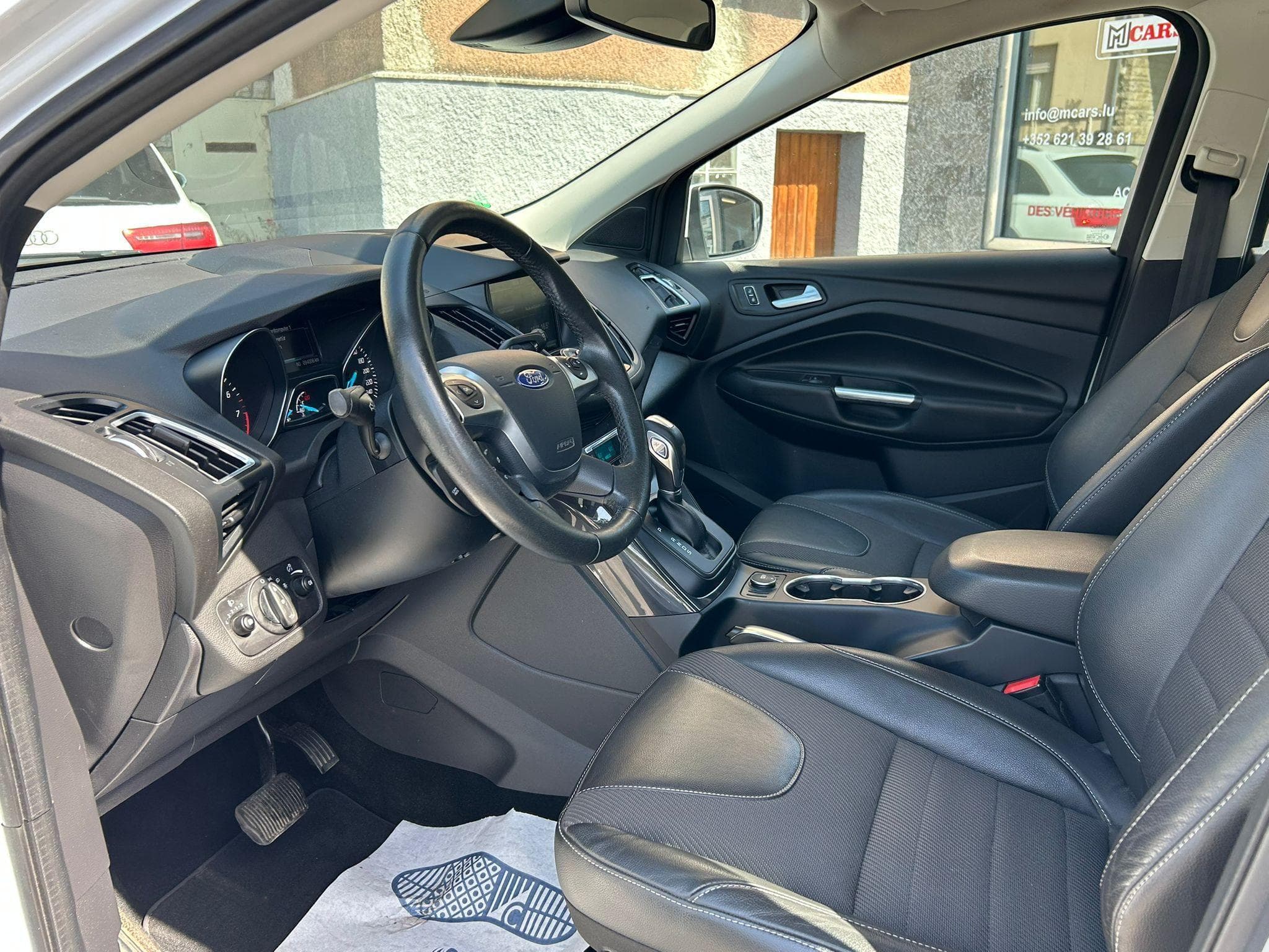 Ford Kuga 1.5 ESSENCE AUTOMATIQUE CUIR (2016) - Photo 11