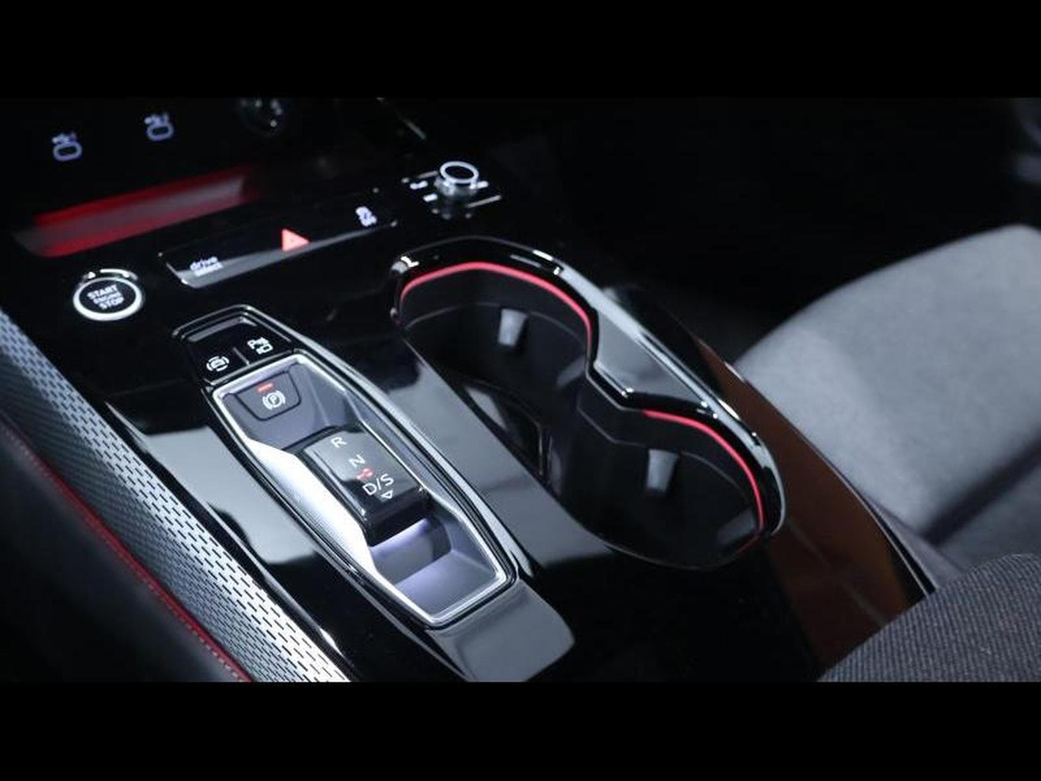 Audi A5 Avant 40TDI S-Line Edition (2025) - Photo 18