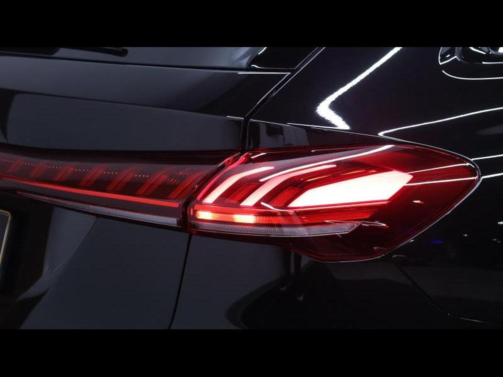 Audi A5 Avant 40TDI S-Line Edition (2025) - Photo 8