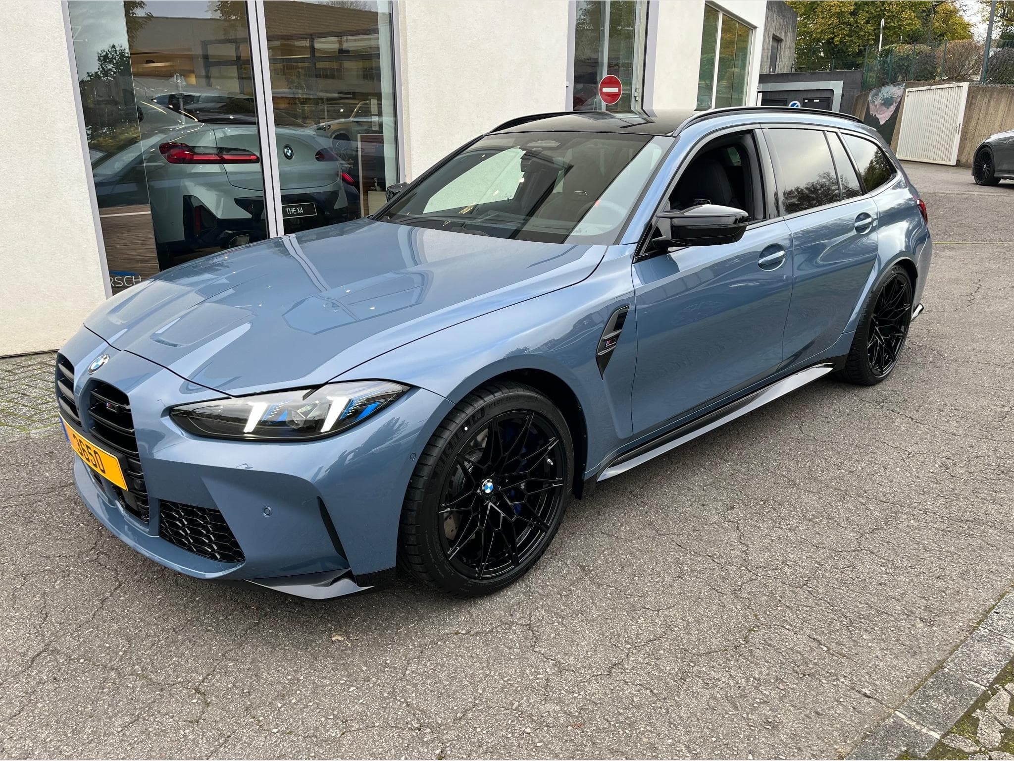BMW M3 M3 Touring LCI (2024) - Photo 1