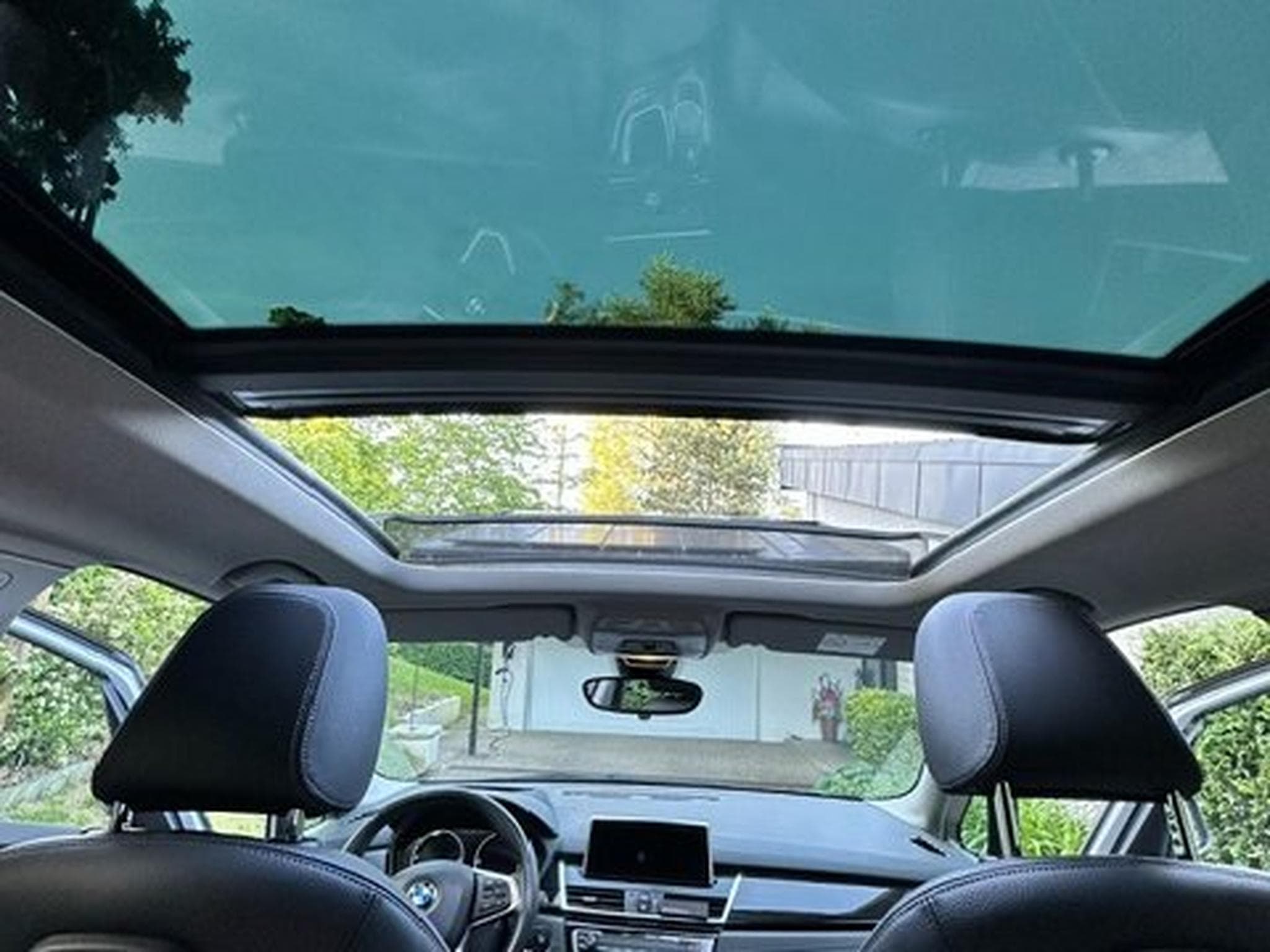 BMW 225 luxury line (2018) - Photo 12