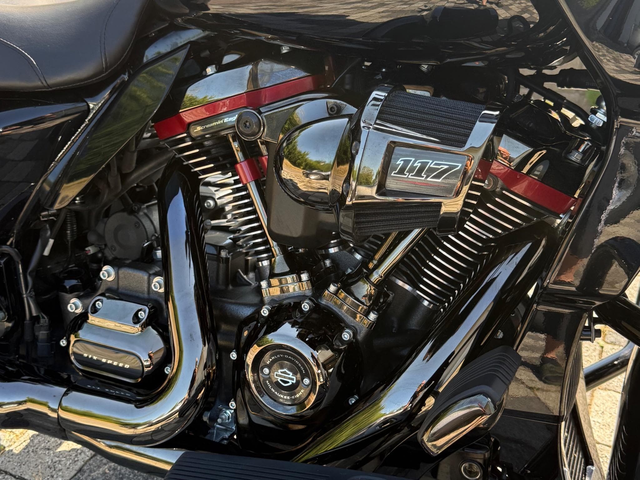 Harley-Davidson CVO Road Glide 117ccm (2022) - Photo 2