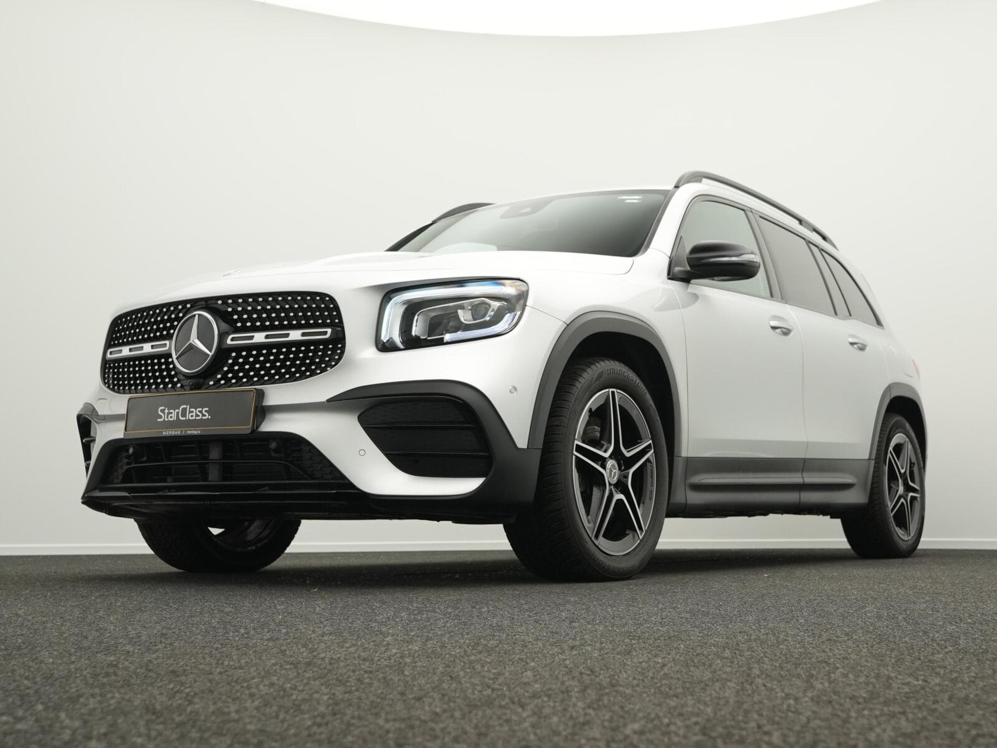 Mercedes GLB 220 d 4MATIC AMG-Line LED+AHK+Kamera (2023) - Foto 8