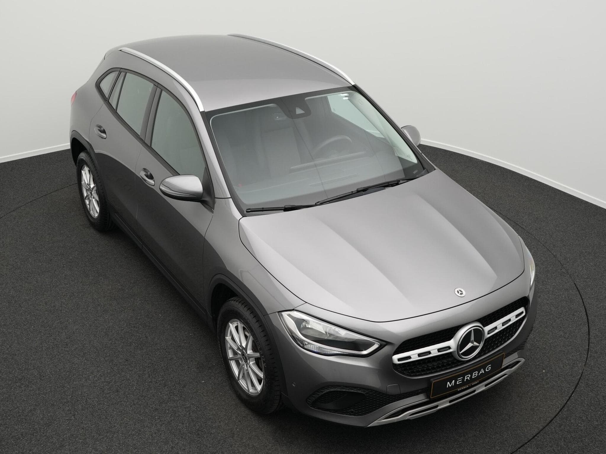 Mercedes GLA 180 d Kamera+PTS+SHZ+MBUX (2020) - Photo 10