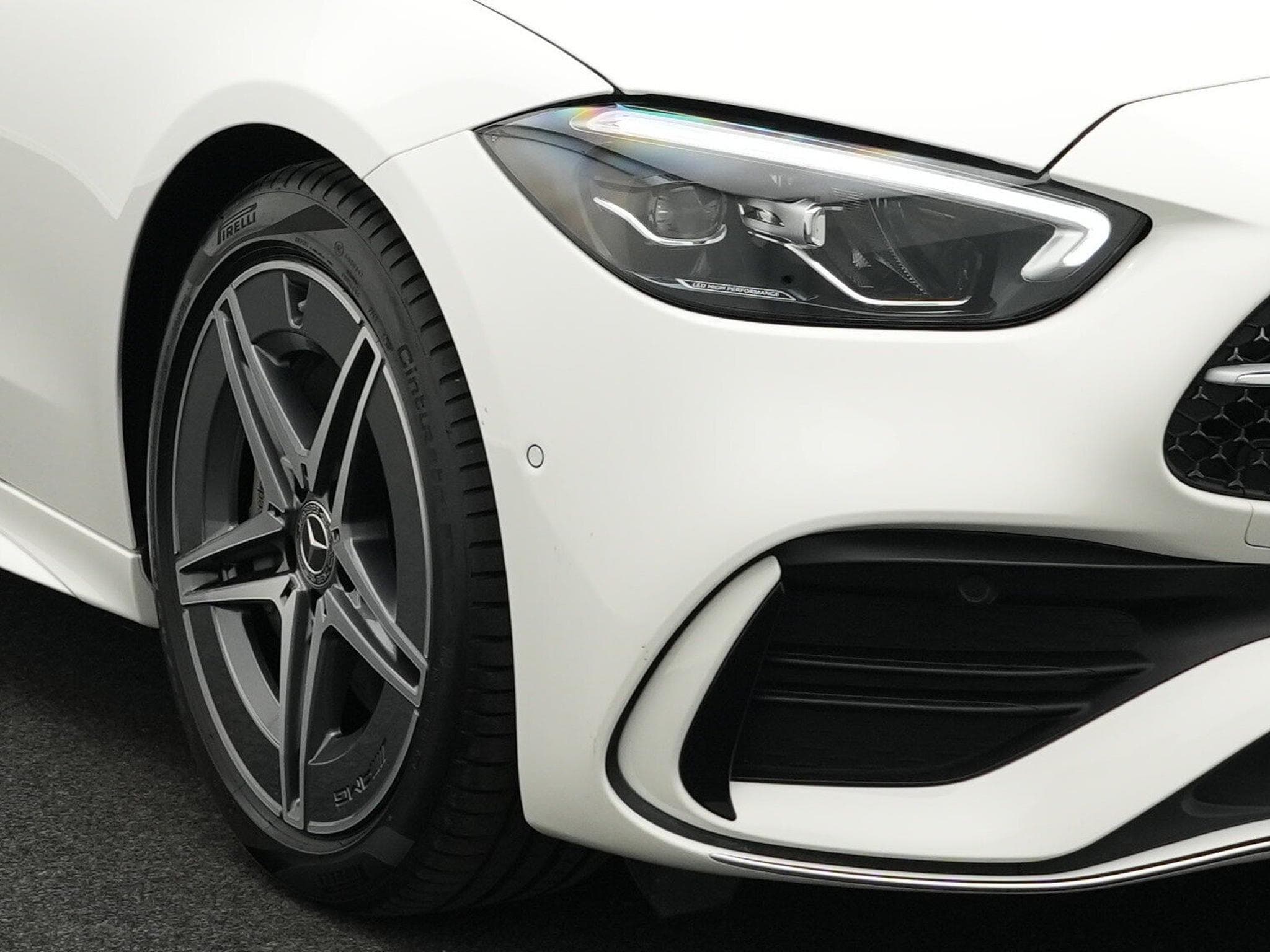 Mercedes C 300 d T AMG-Line LED+AHK+Kamera+Apple (2025) - Photo 9