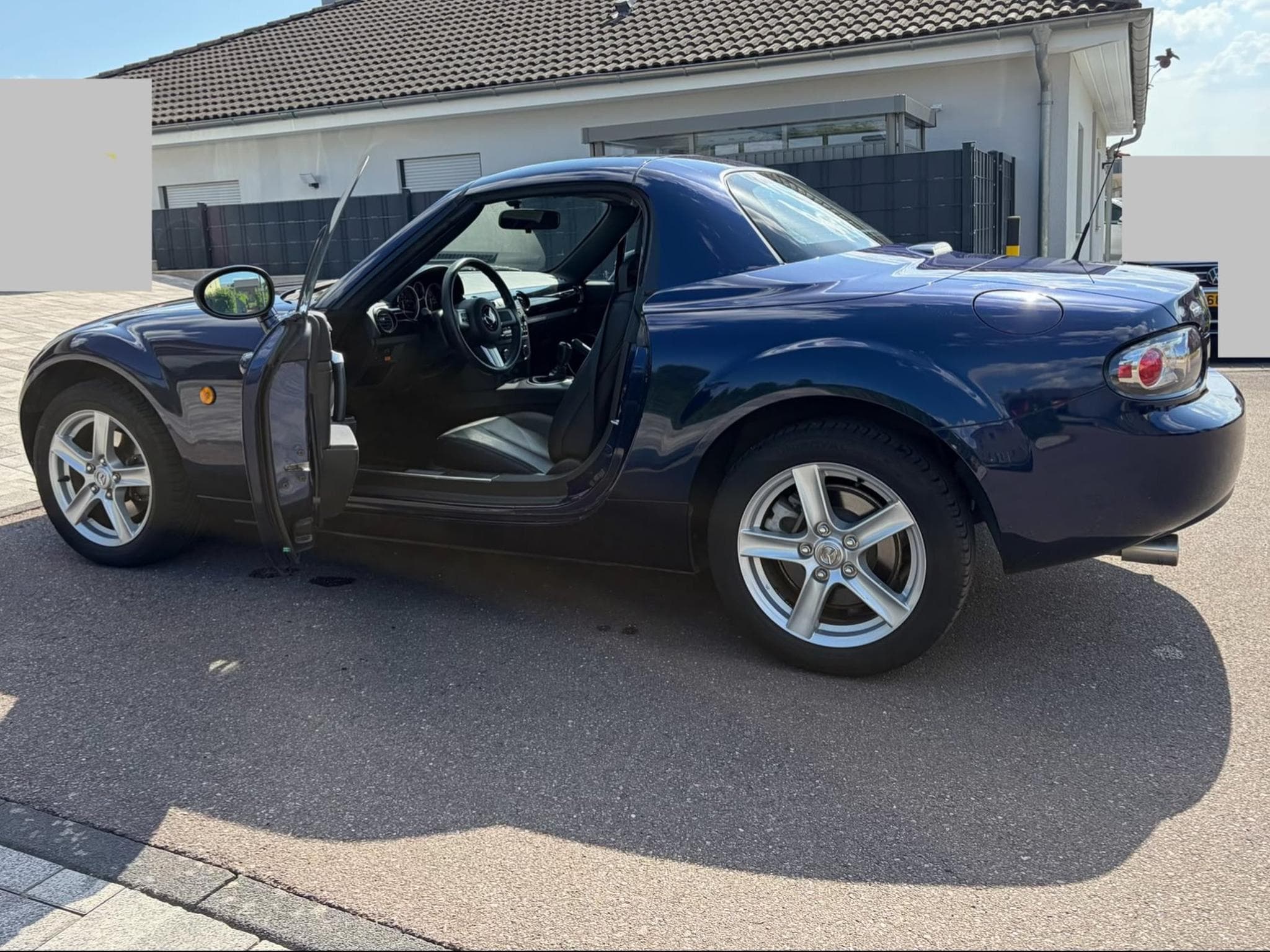 Mazda MX-5 Coupé-Cabriolet (2007) - Foto 4