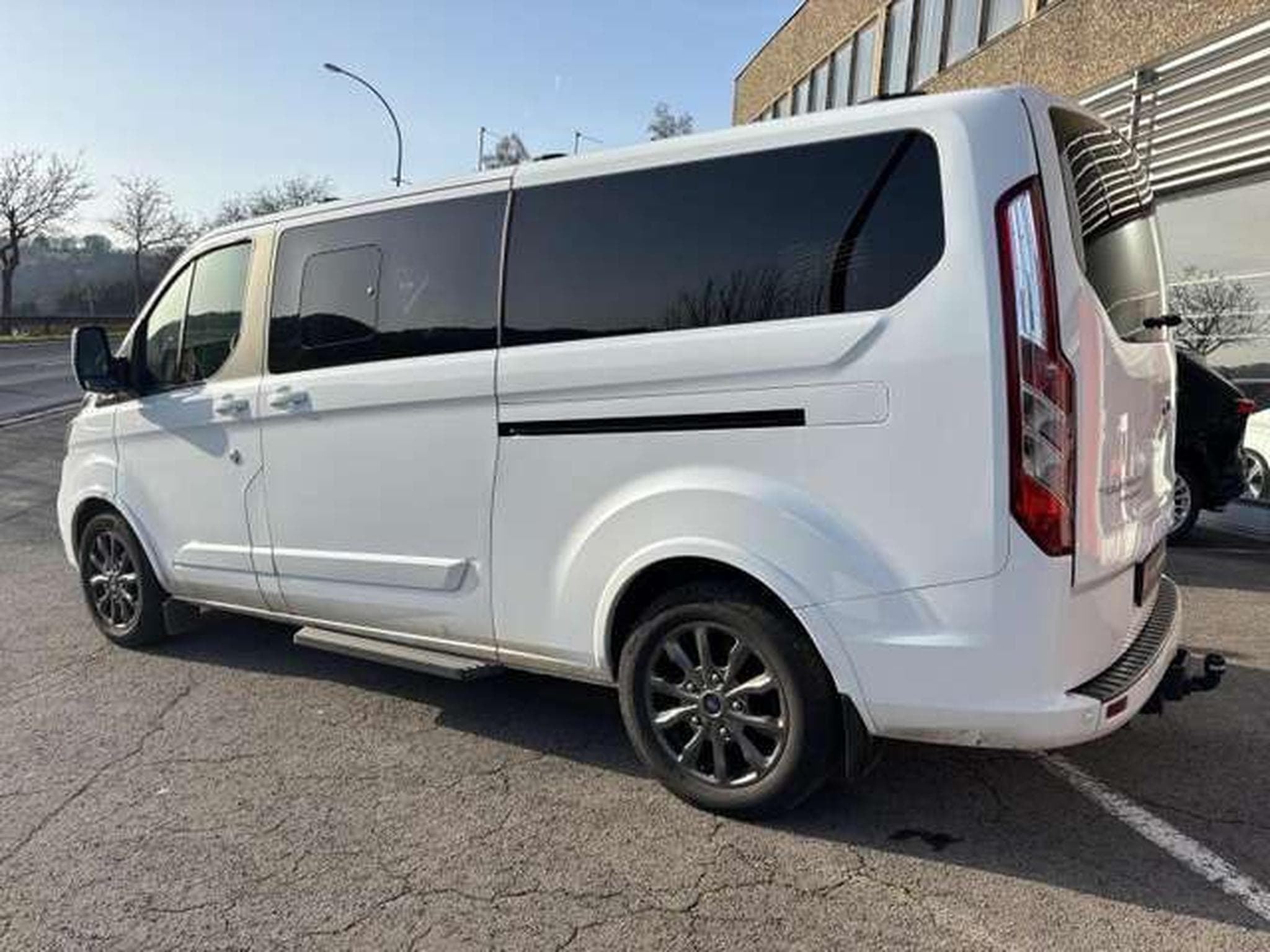 Ford Tourneo 170PS - DIESEL-8 PLACES-JUSQUA 48 MOIS DE GARANTIE (2024) - Foto 7