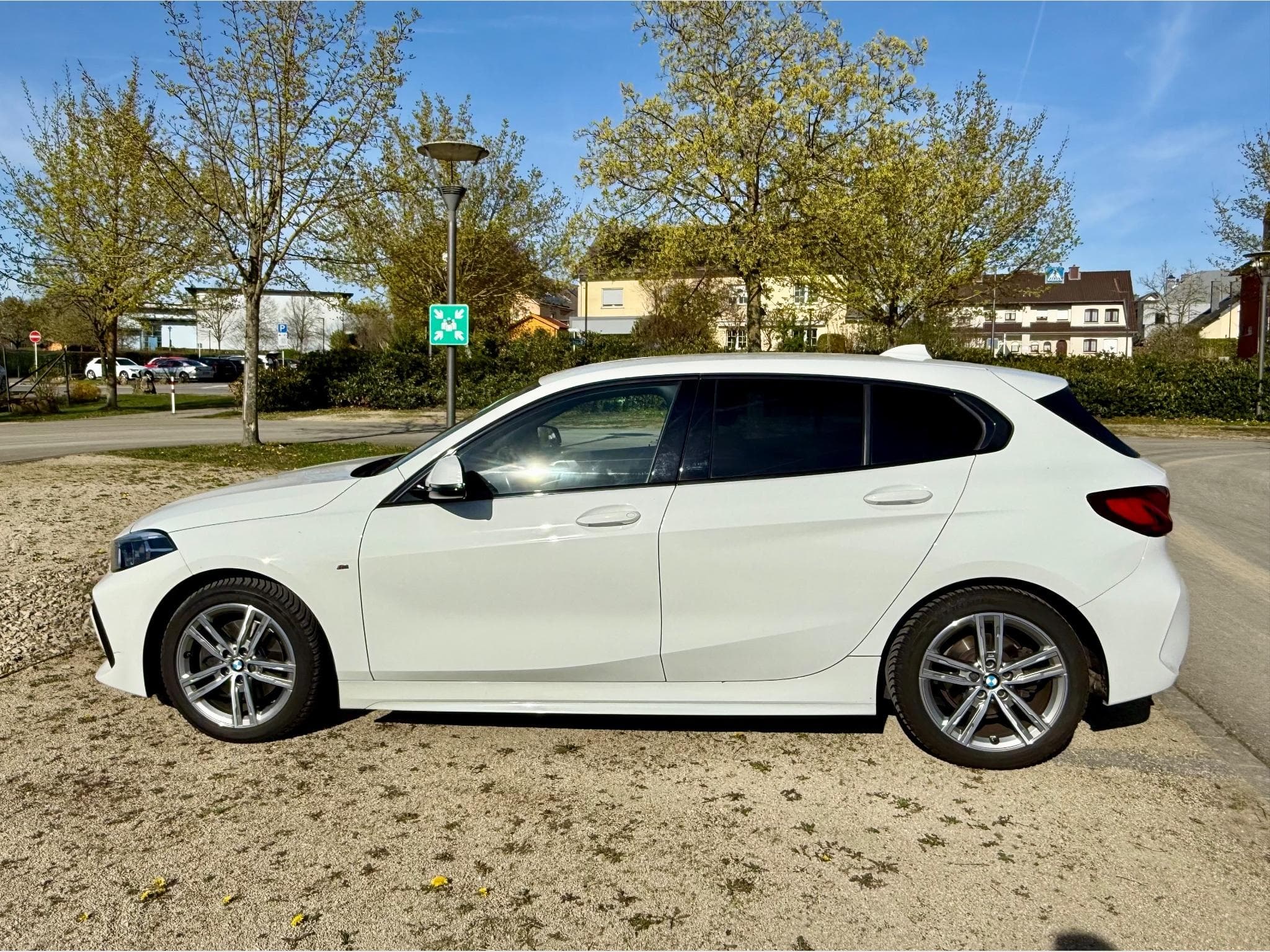 BMW 118 118i M-pack (2020) - Foto 1