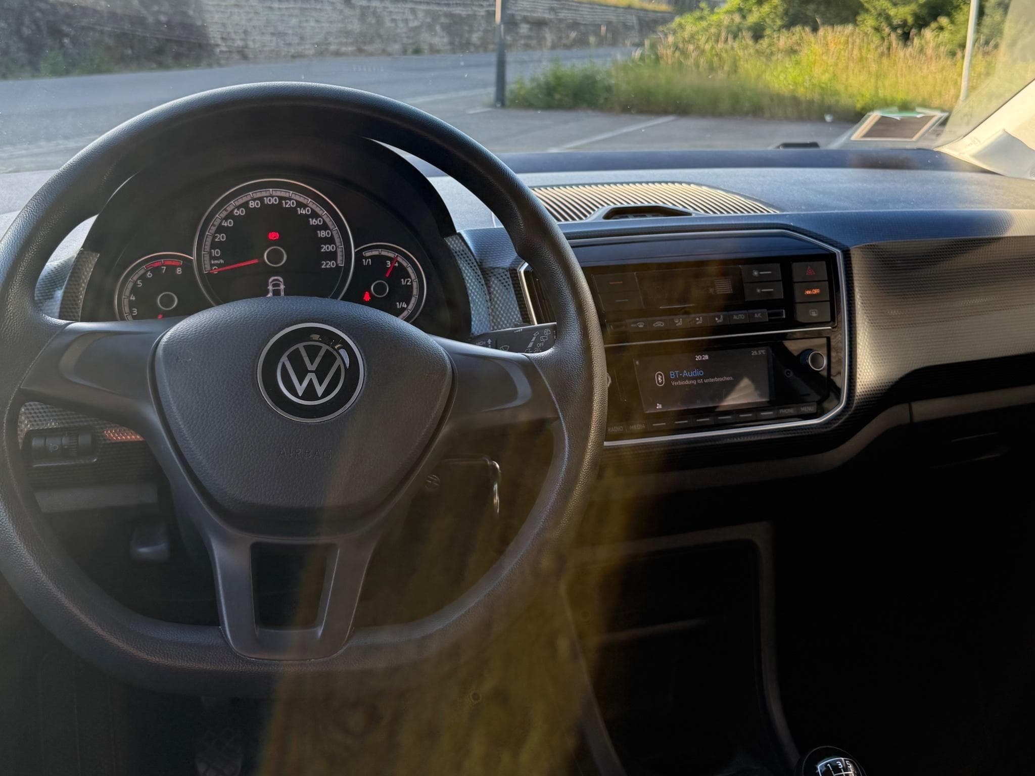 VW UP (2023) - Foto 3