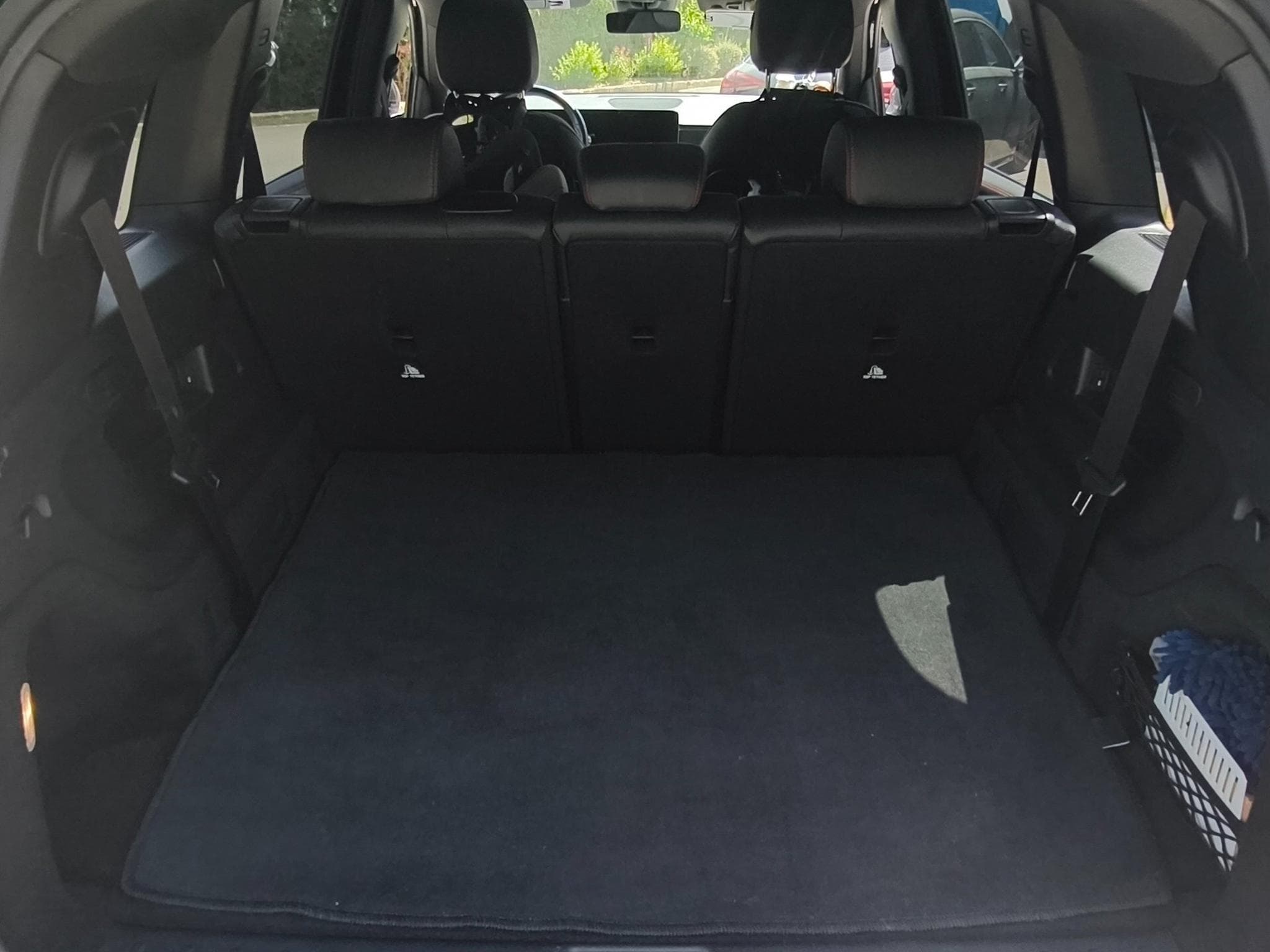Mercedes GLB 220 d 4MATIC Multi+7P+Noir+Pano+AMGline+RVC (2020) - Photo 6