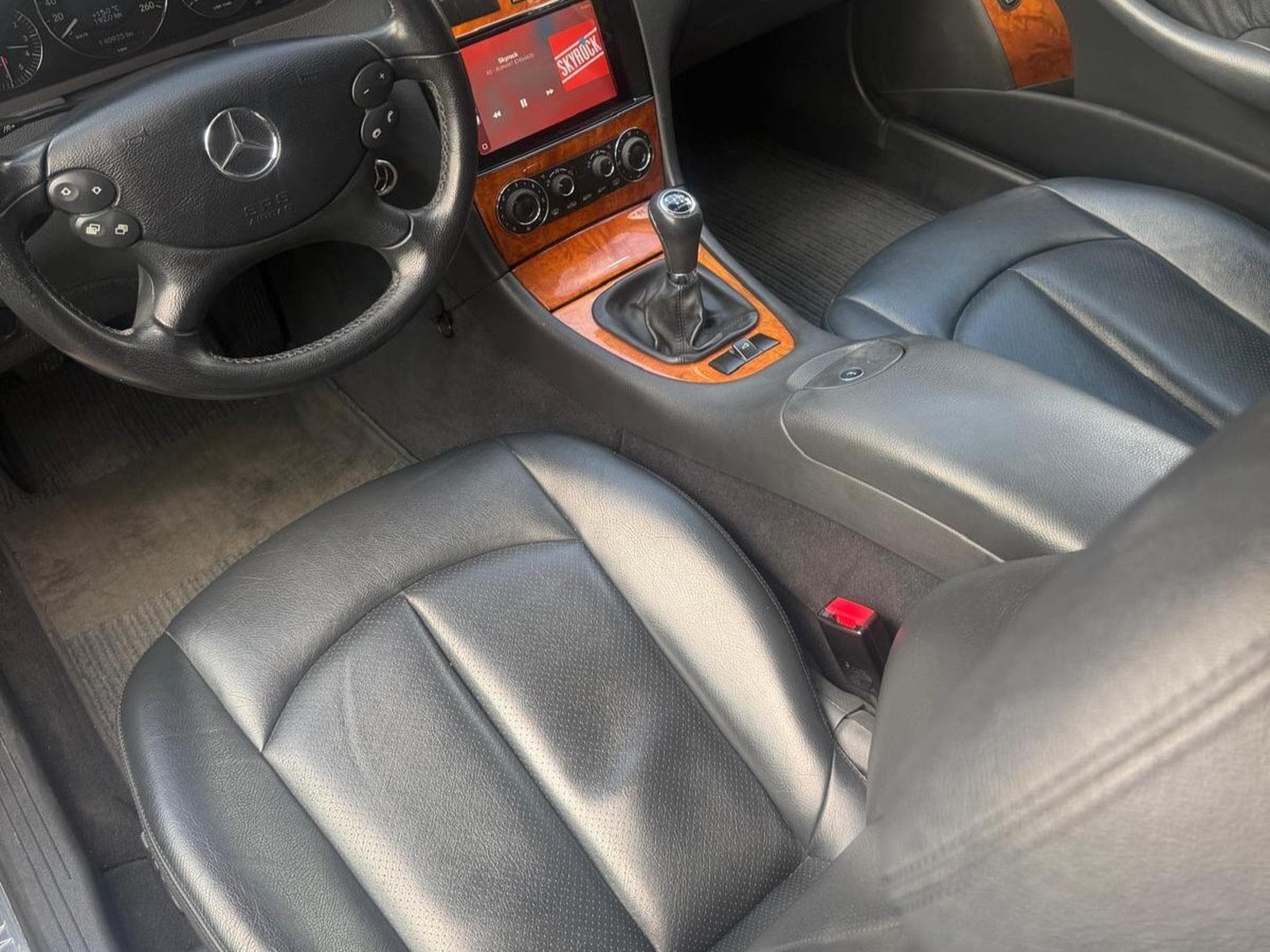 Mercedes CLK 200 (2008) - Photo 2