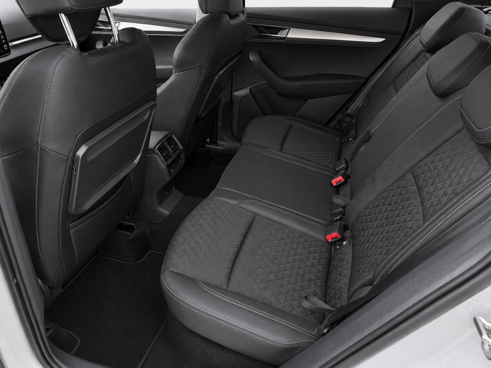 Skoda Karoq Sportline+DSG+4x4+Stand-H.+LED+Navi (2019) - Photo 6