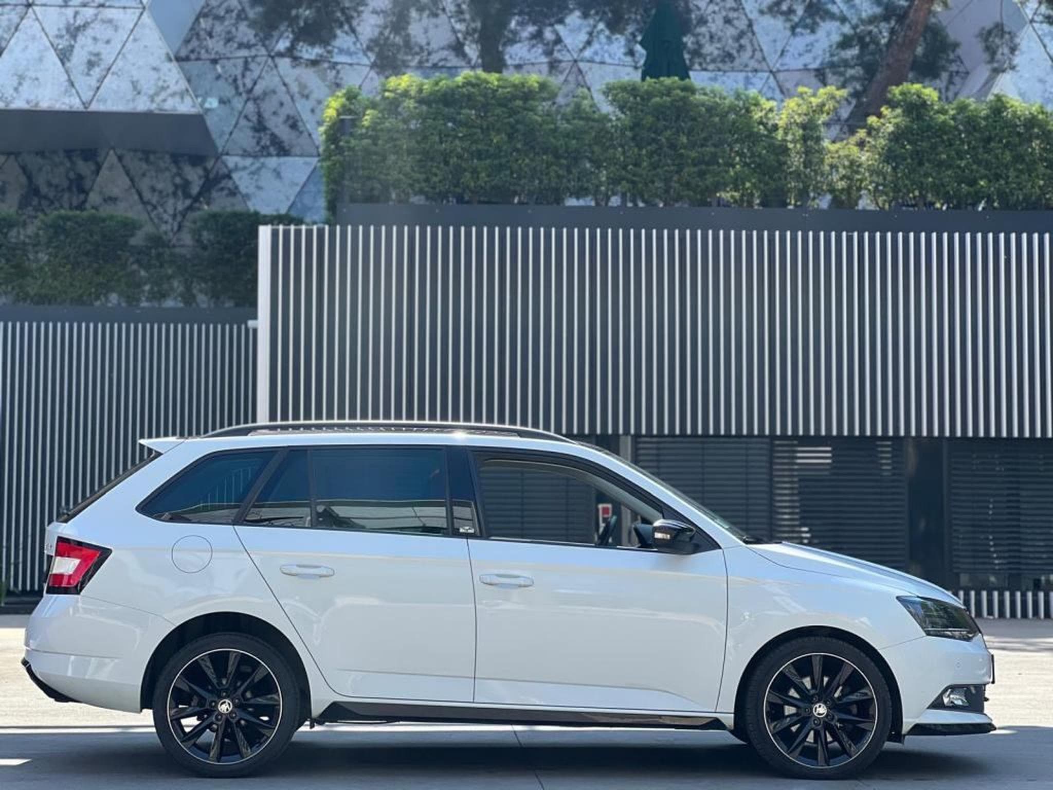 Skoda Fabia Automatique / Panoramique / Version Monte Carlo (2017) - Photo 7