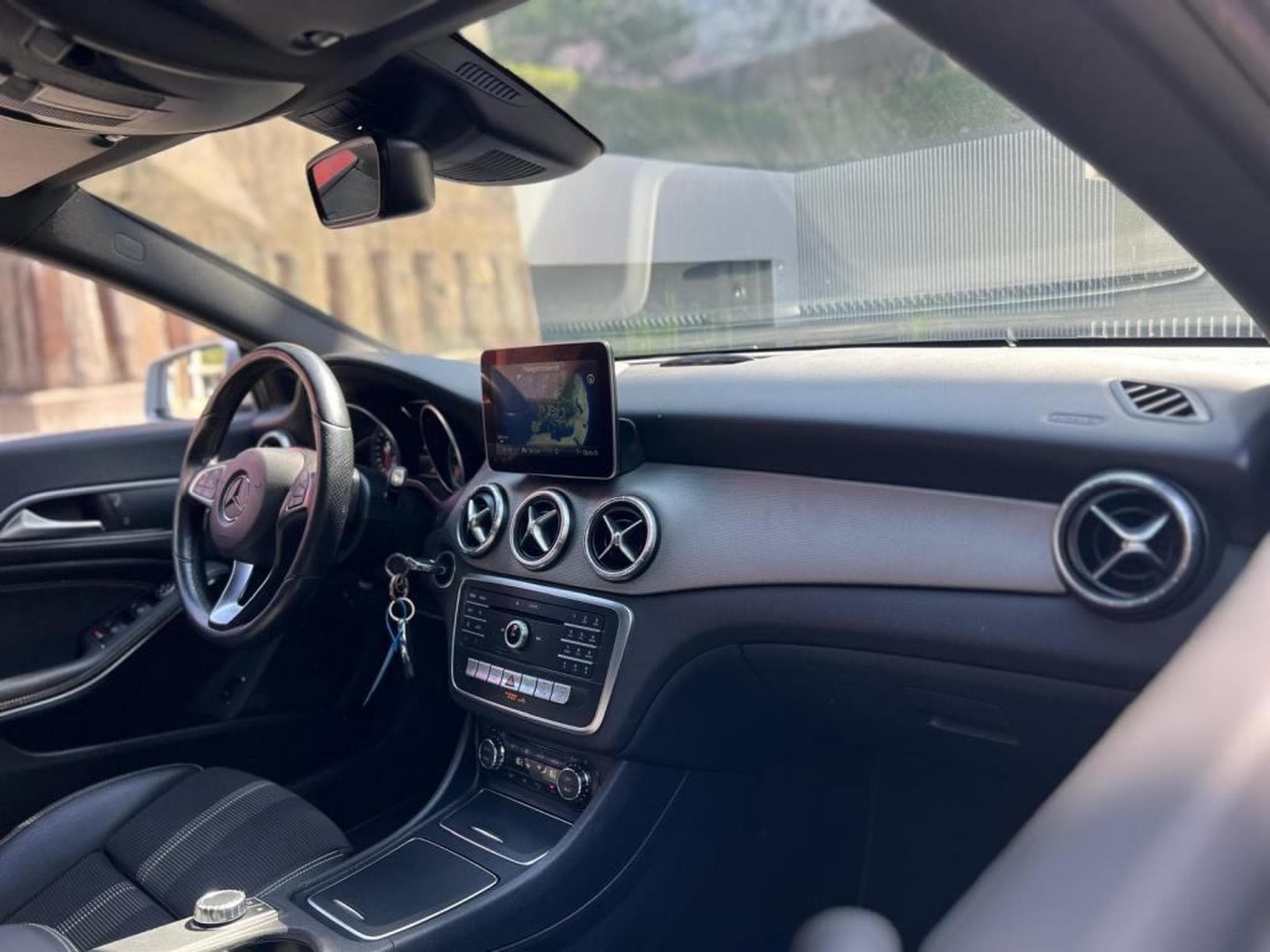 Mercedes CLA 200 Automatique / Diesel (2016) - Photo 11