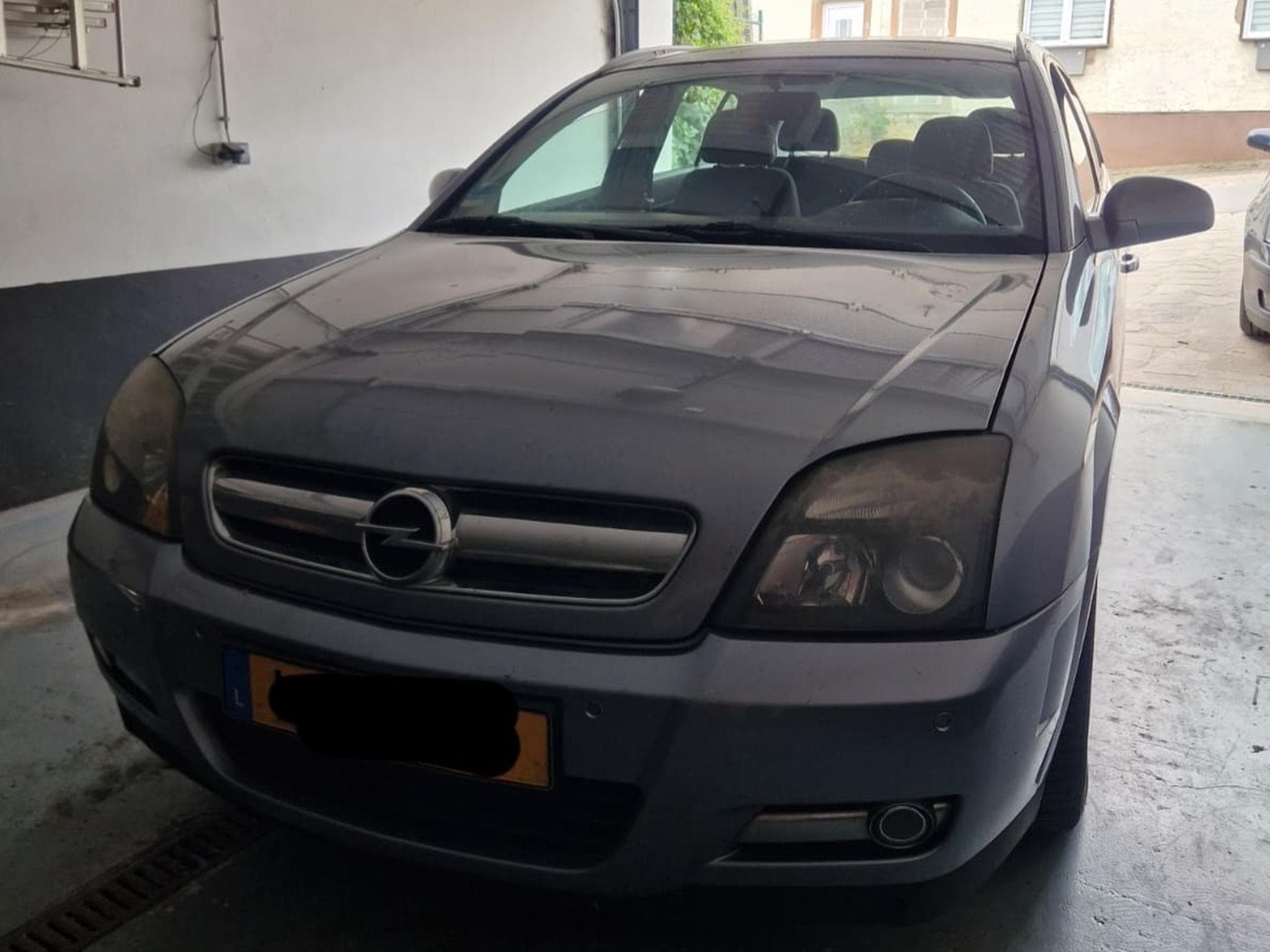 Opel Signum 2.2. Direct Sport (2005) - Photo 2