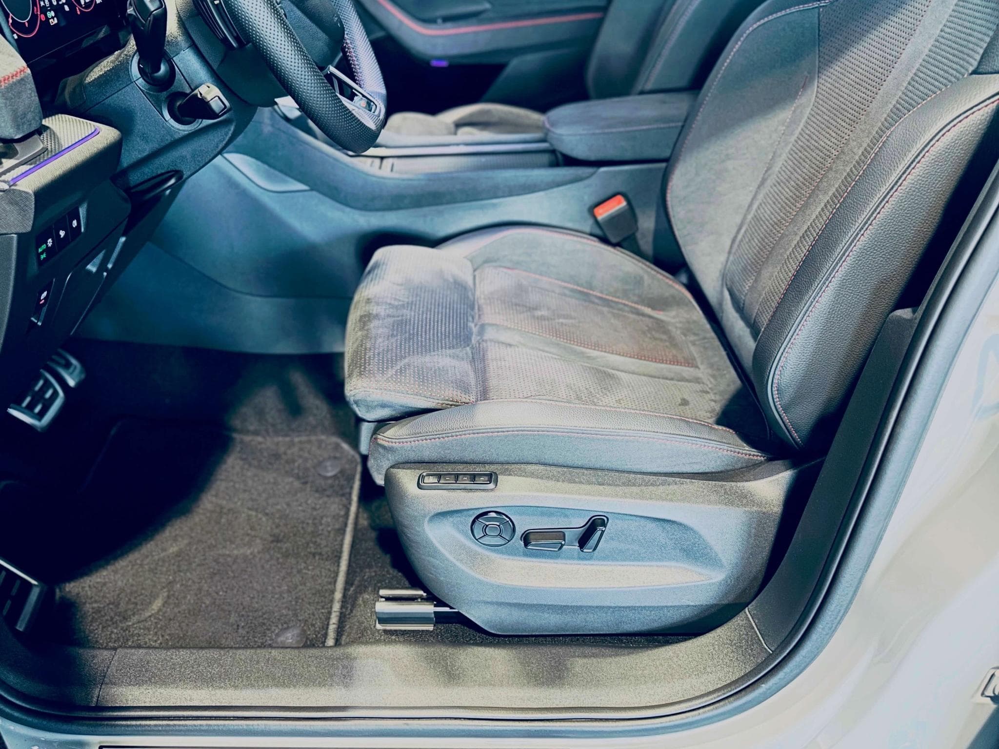 Skoda Kodiaq KODIAQ RS 4X4 TSI DSG (2025) - Photo 6