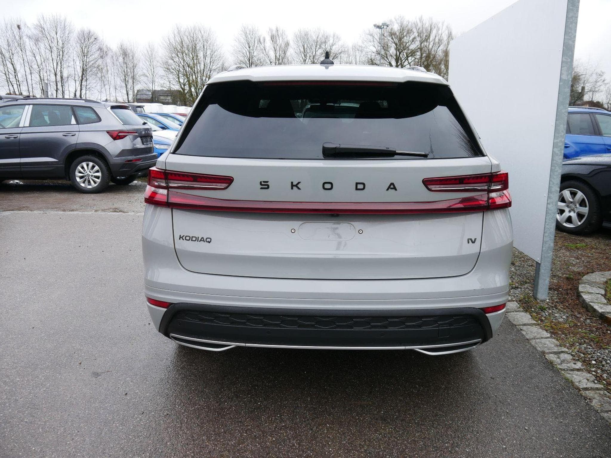Skoda Kodiaq 1.5 TSI iV DSG Sportline (2025) - Foto 2