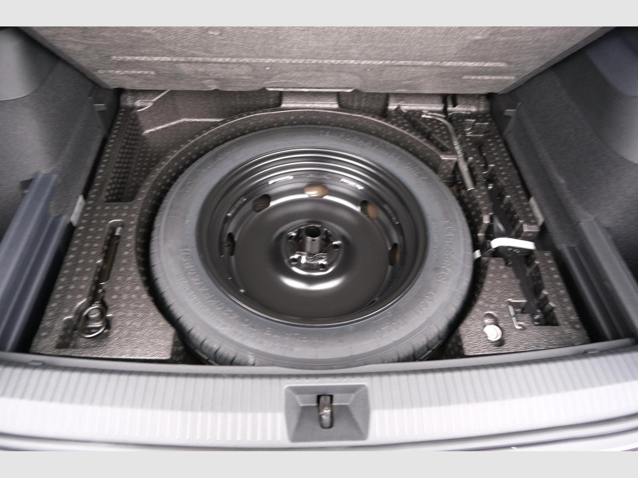 VW Tiguan 1.5 eTSI DSG (2026) - Foto 23