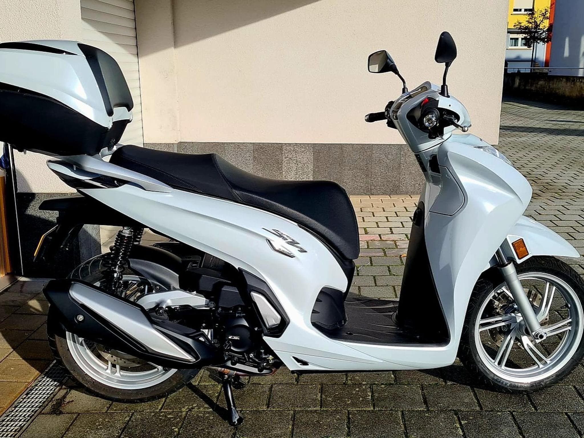 Honda SH SH350I (2024) - Photo 1