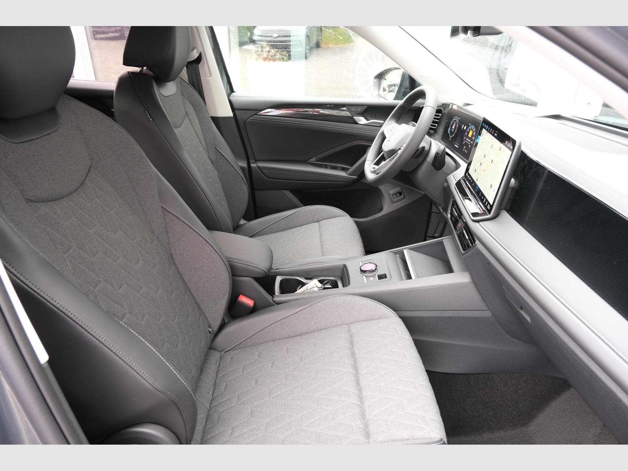 VW Tiguan 1.5 eTSI DSG (2026) - Photo 6