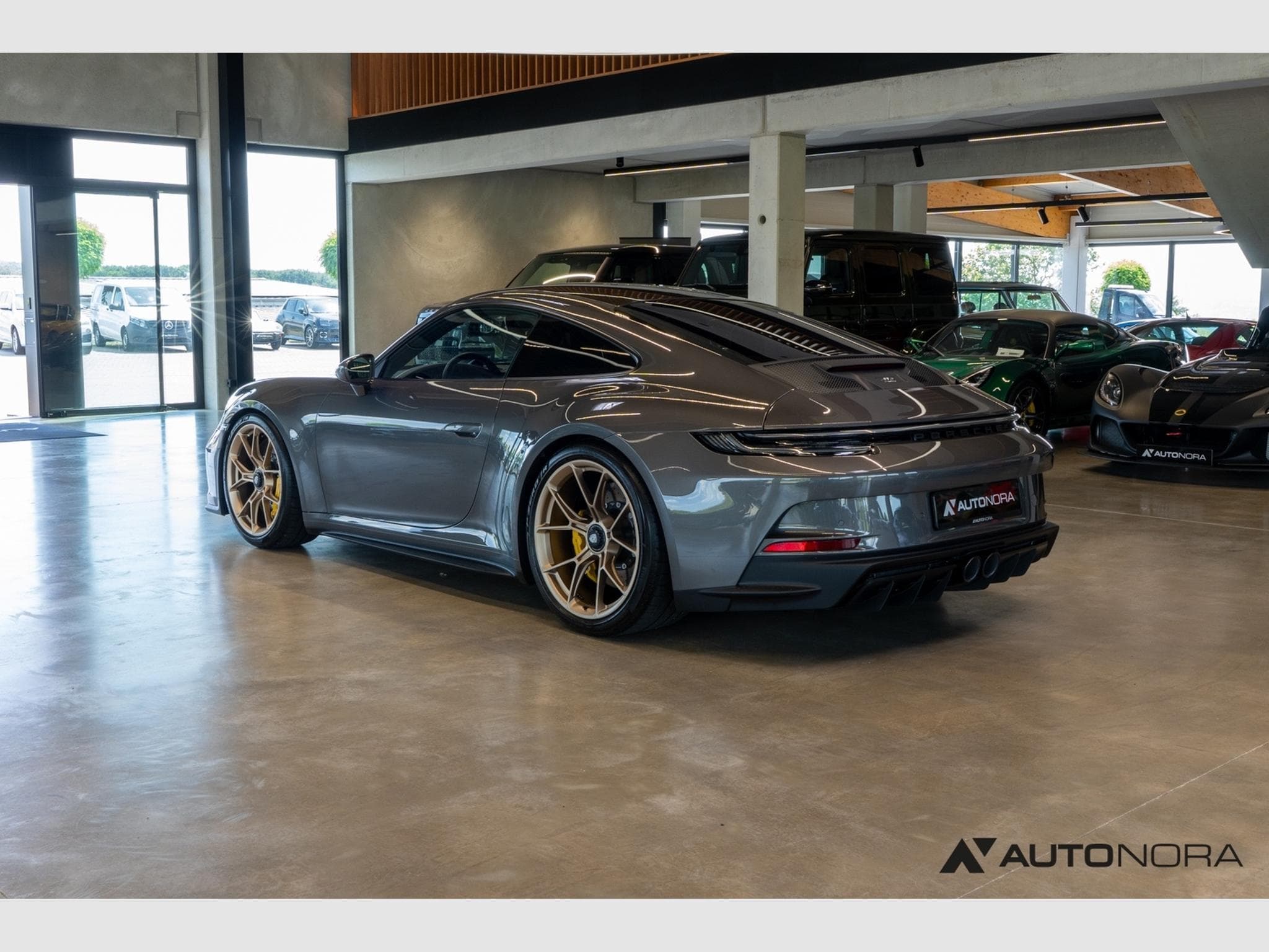 Porsche 992 911 (992.1) GT3 touring (2022) - Foto 2