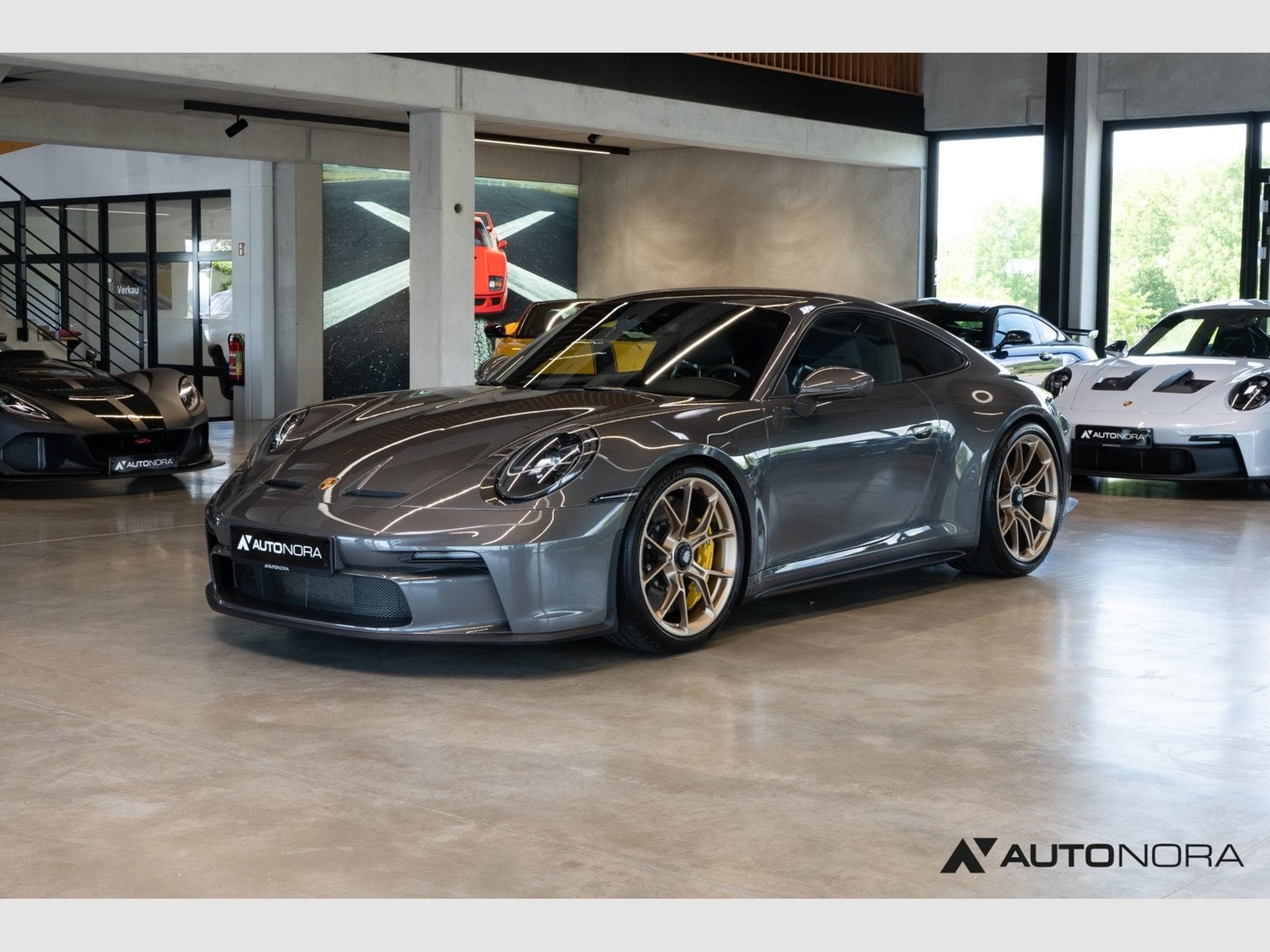 Porsche 992 911 (992.1) GT3 touring (2022) - Foto 1