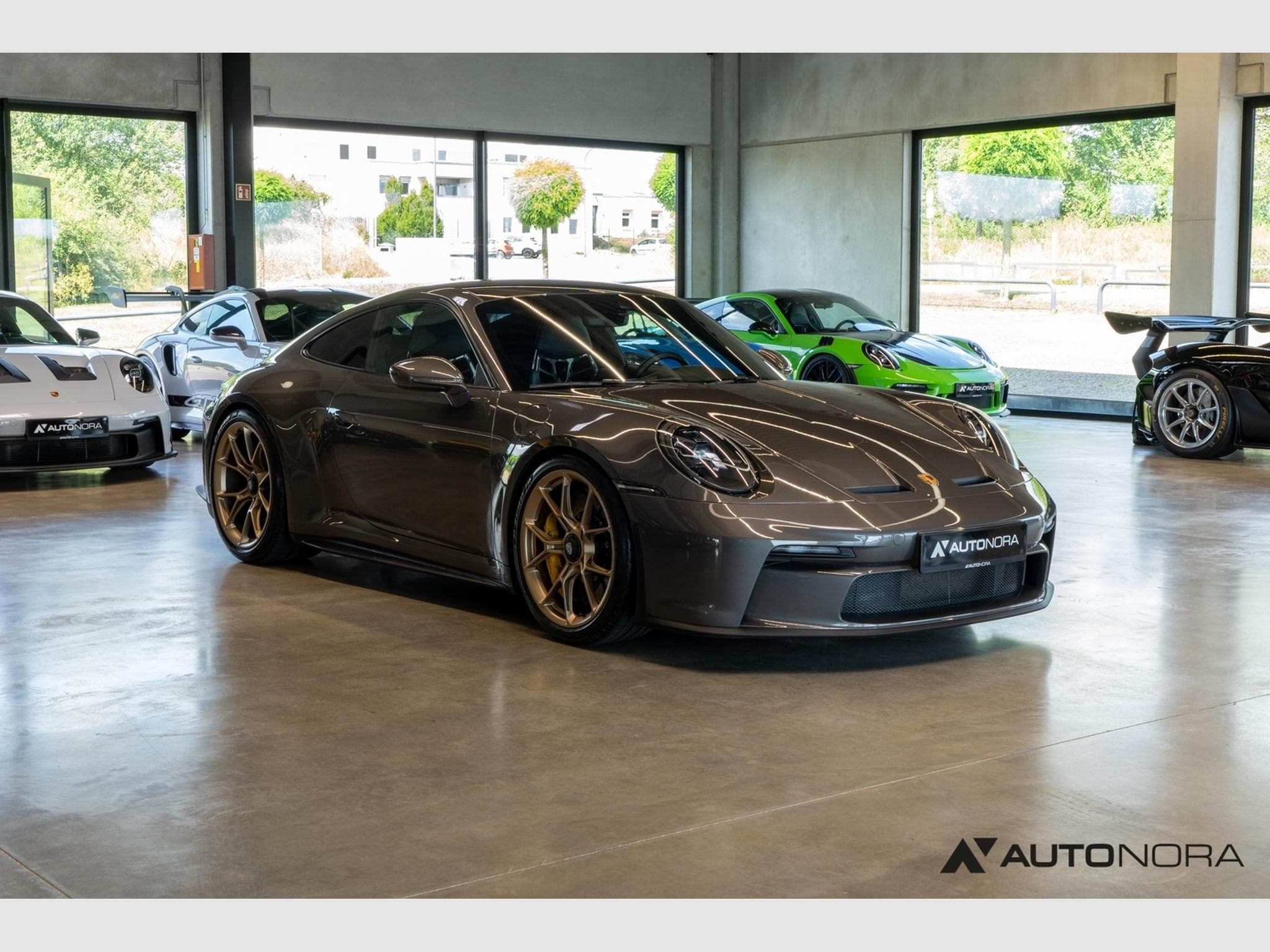 Porsche 992 911 (992.1) GT3 touring (2022) - Foto 3